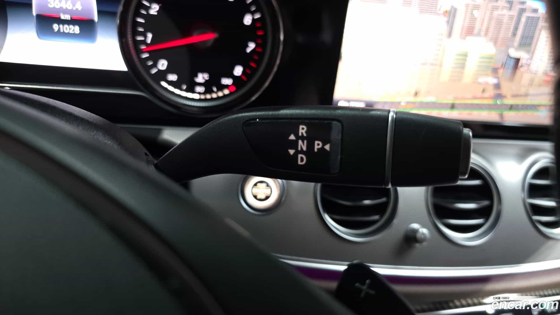 E-Class Mercedes-Benz 2018.2-INNER-009