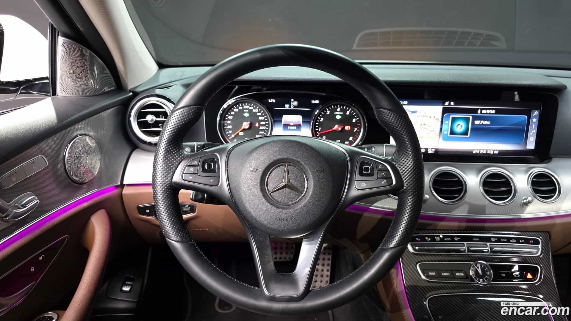 E-Class Mercedes-Benz 2018.2-OPTION-017