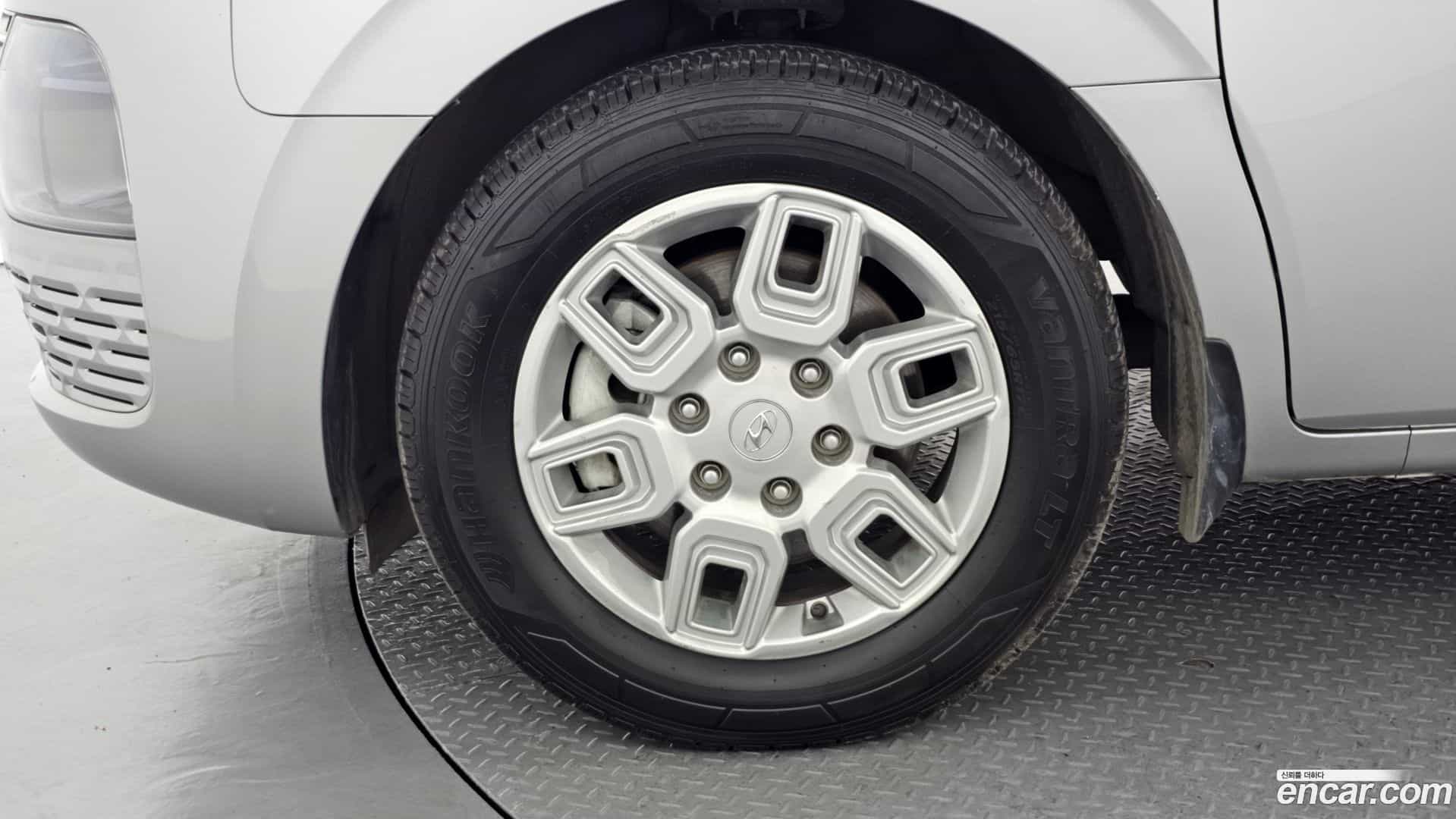 Staria Hyundai 2022.0-OUTER-005