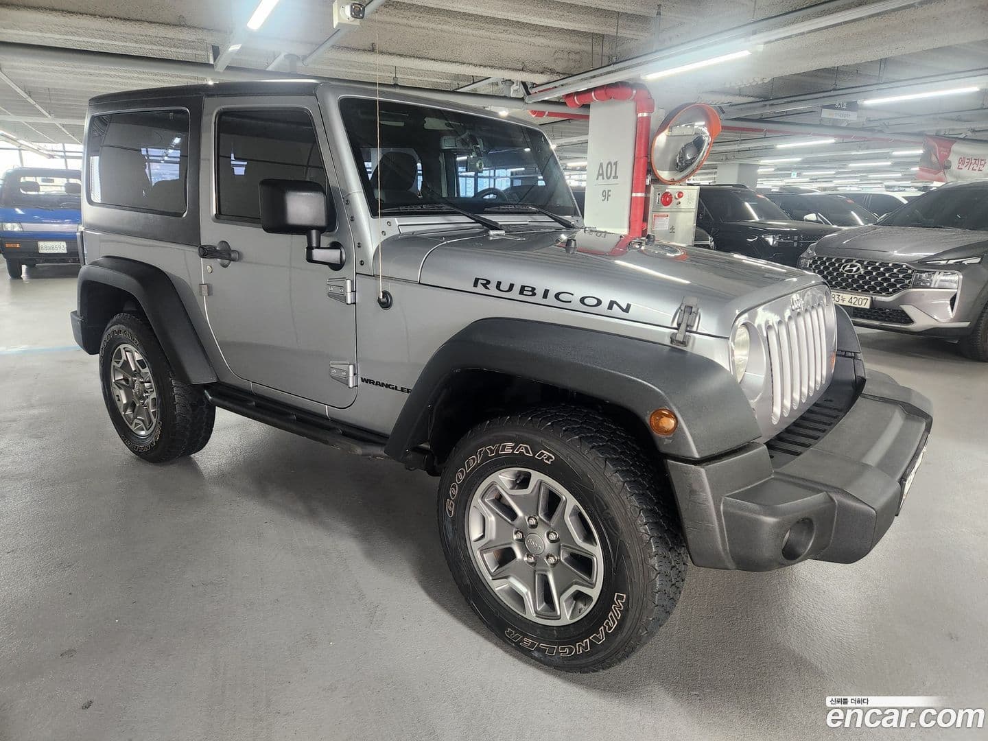 Main__Slider__Photo:Wrangler Jeep 2013.5-0