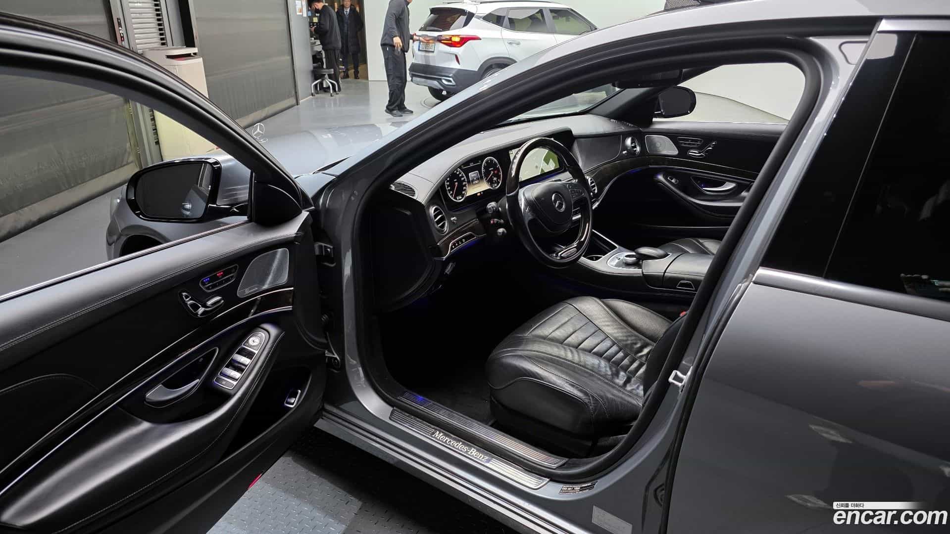 S-Class Mercedes-Benz 2014.1-INNER-010