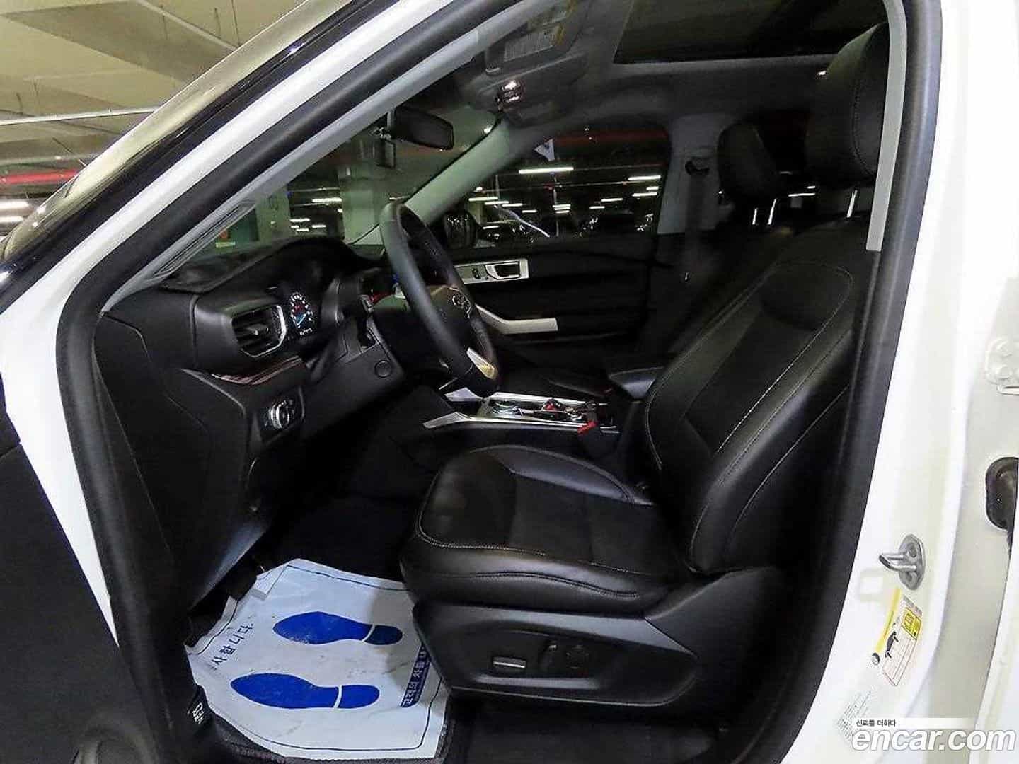 Explorer Ford 2022.11-INNER-006