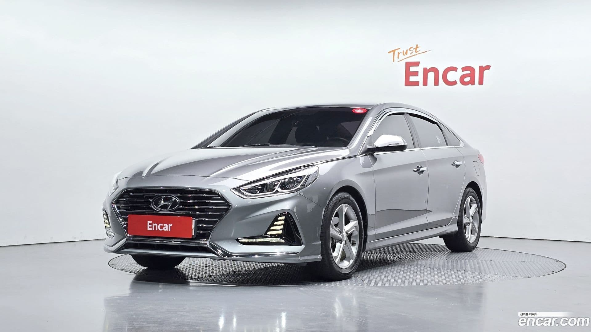 Main__Slider__Photo:Sonata Hyundai 2017.11-0