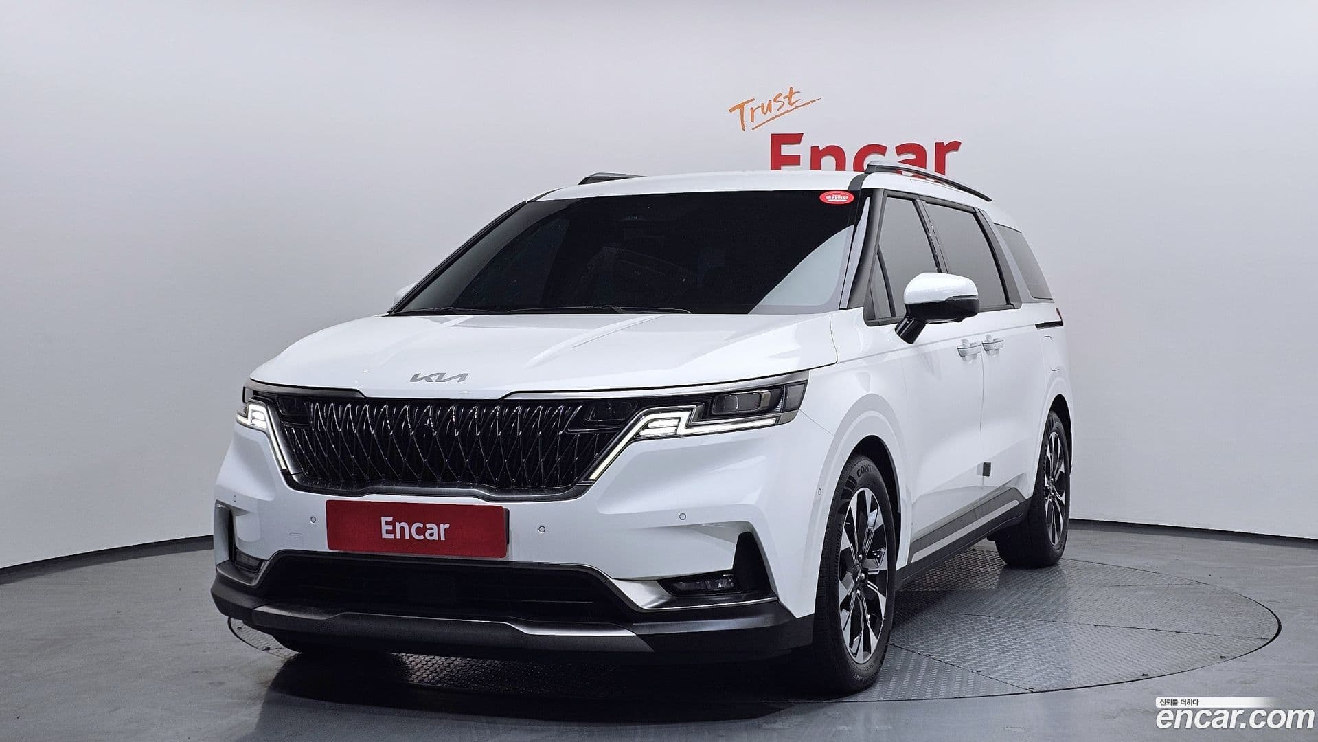 Main__Slider__Photo:Canival Kia 2022.3-0
