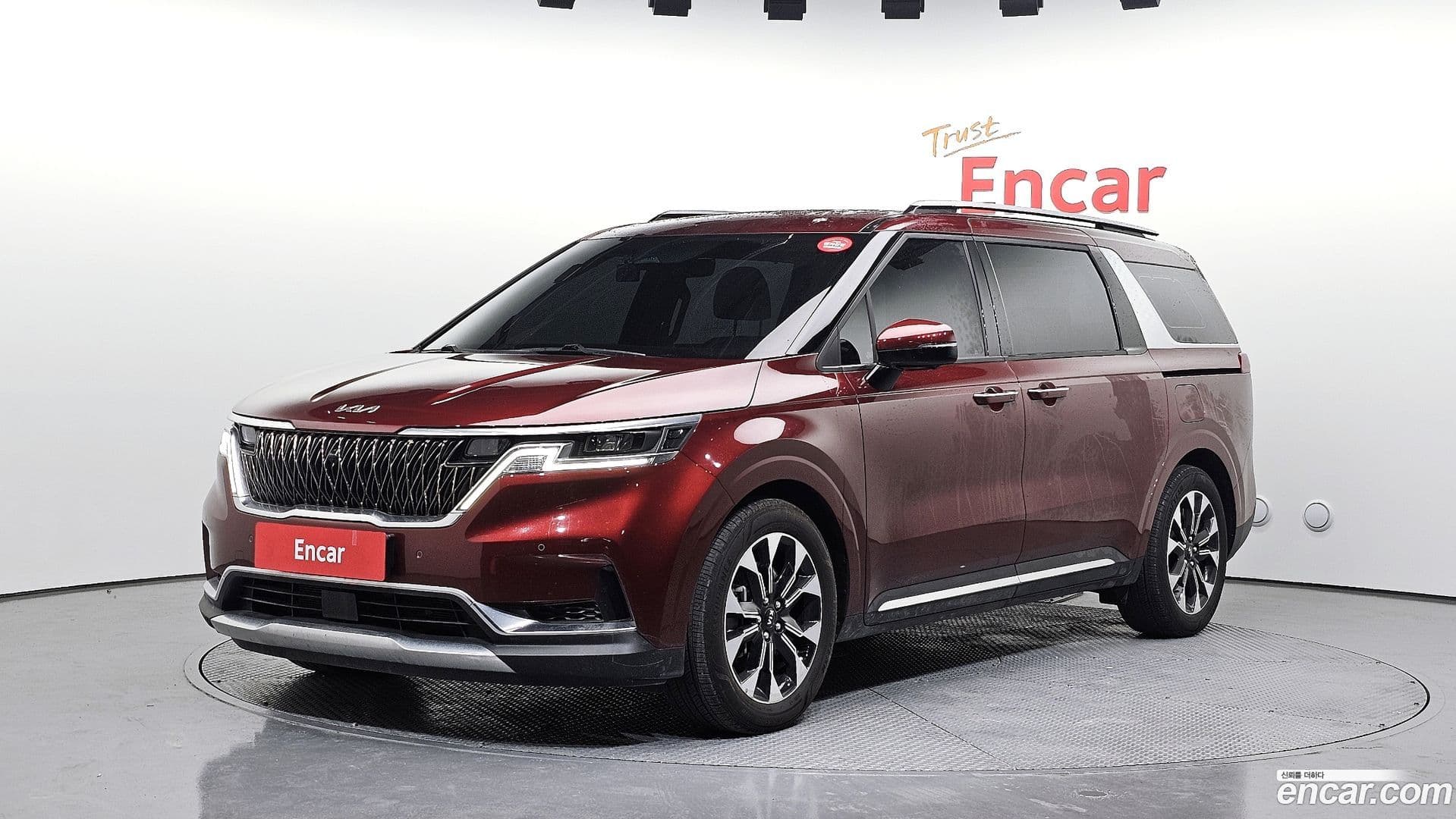 Main__Slider__Photo:Canival Kia 2021.5-0