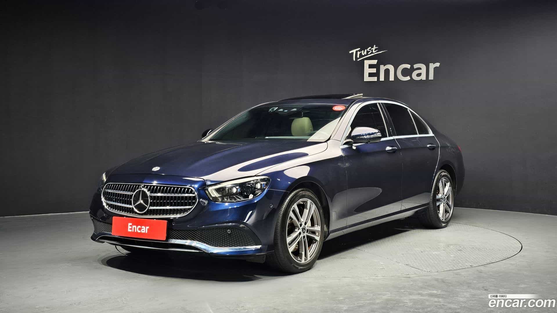 E-Class Mercedes-Benz 2022.11-OUTER-001