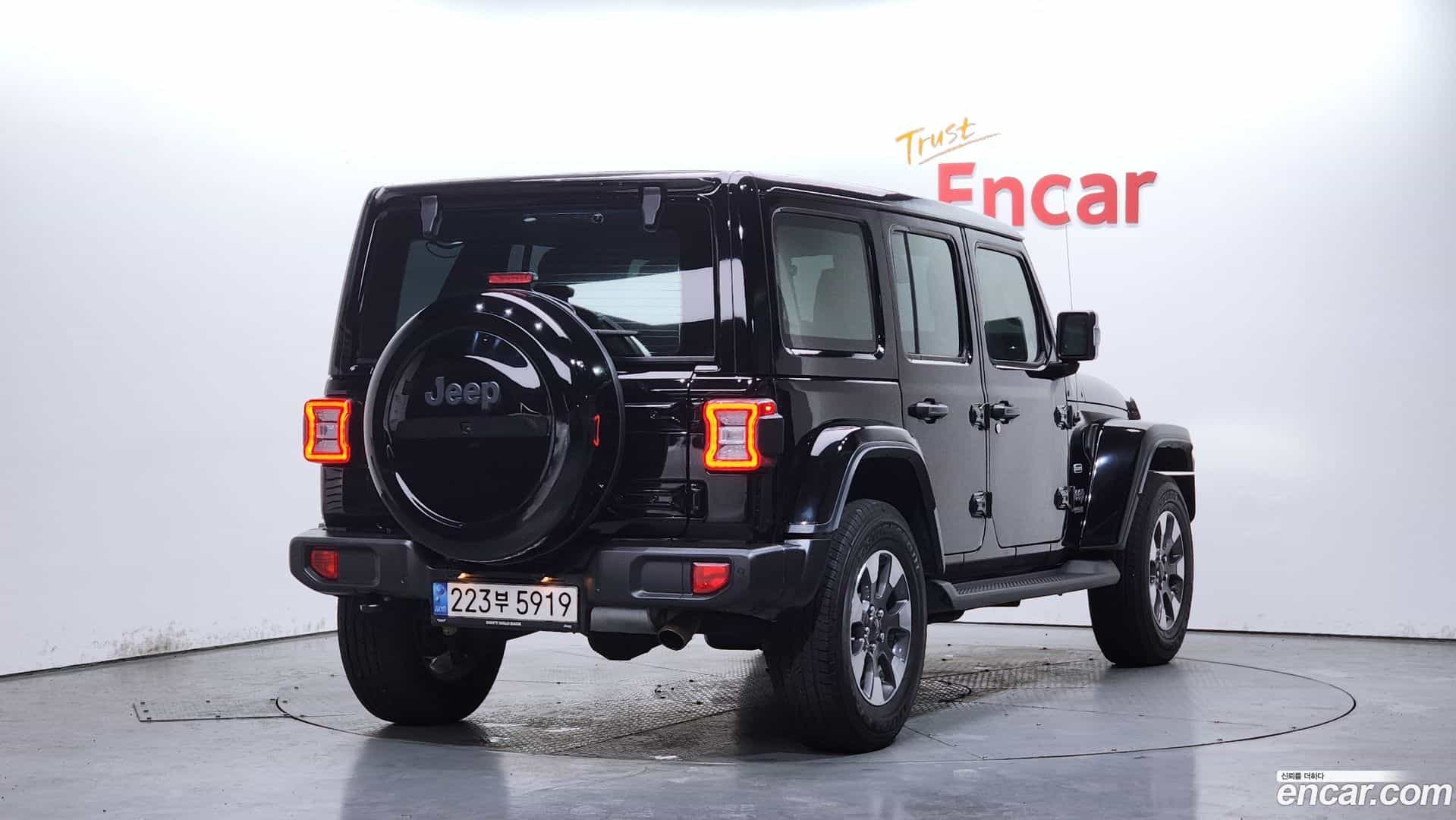 Wrangler Jeep 2021.4-OUTER-002