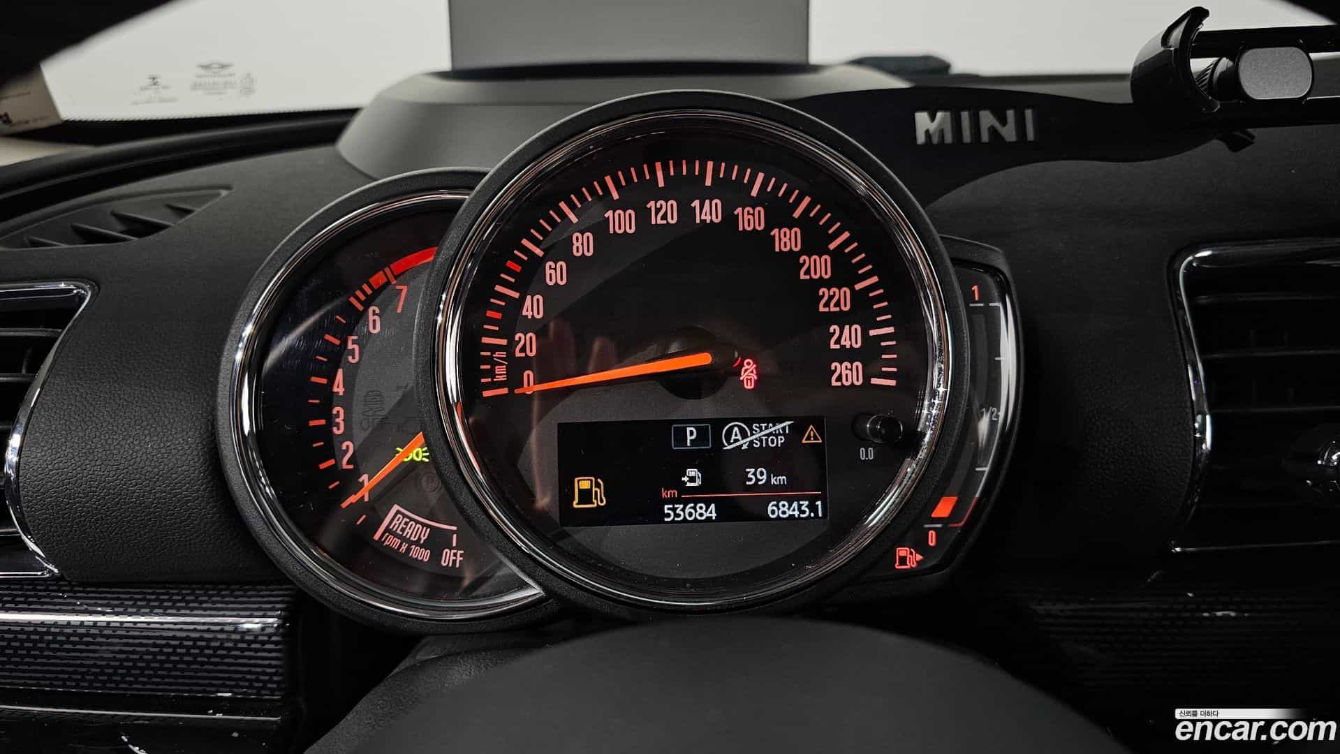 Clubman Mini 2017.11-INNER-008