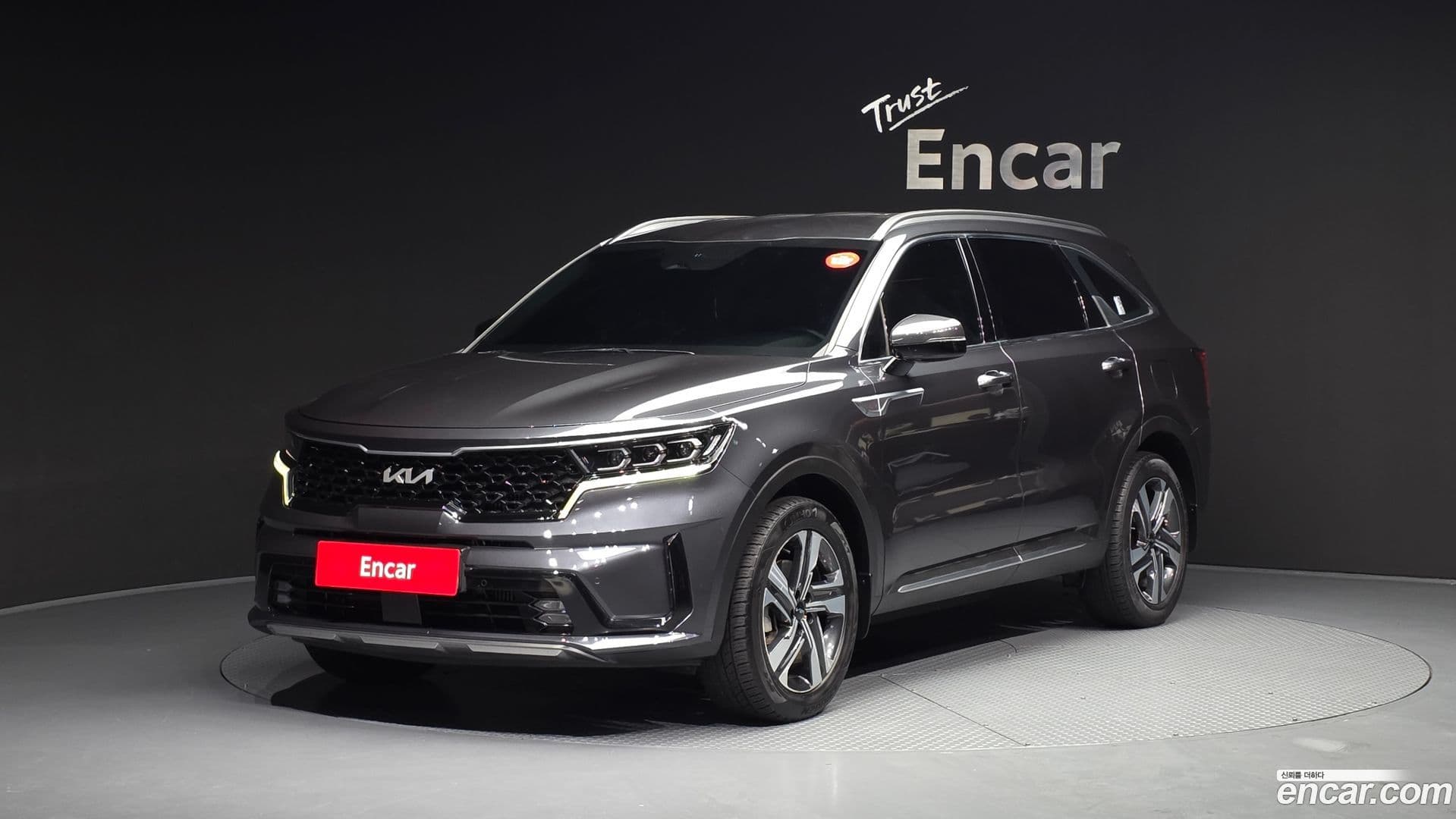 Main__Slider__Photo:Sorento Kia 2022.2-0