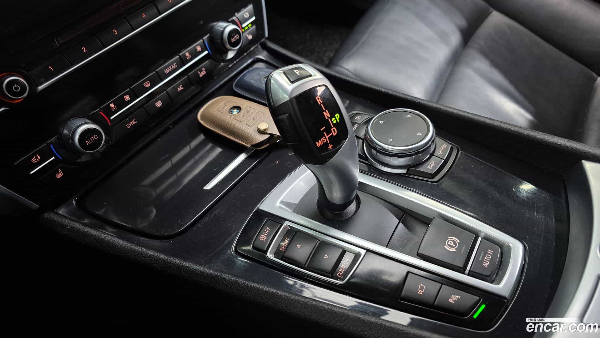 Gran Turismo BMW 2014.10-INNER-009