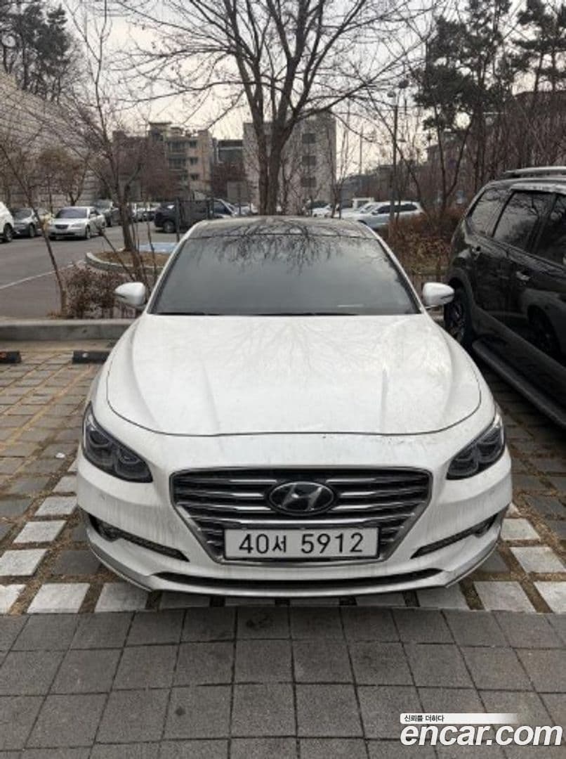 Main__Slider__Photo:Grandeur Hyundai 2019.0-0
