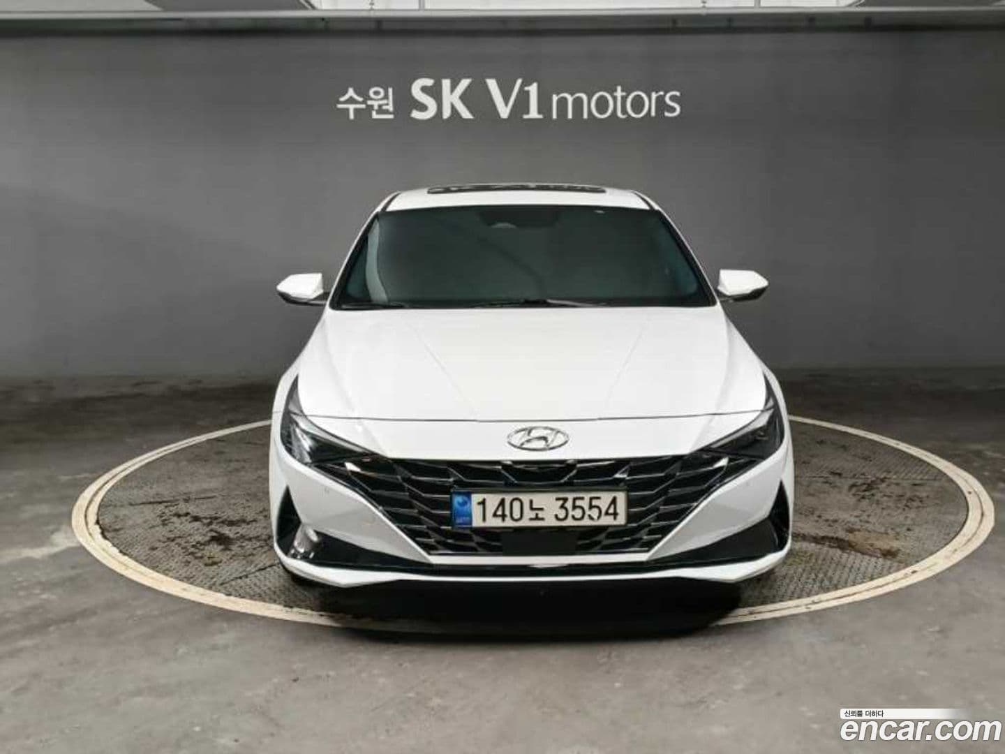 Main__Slider__Photo:AVANTE Hyundai 2022.3-0