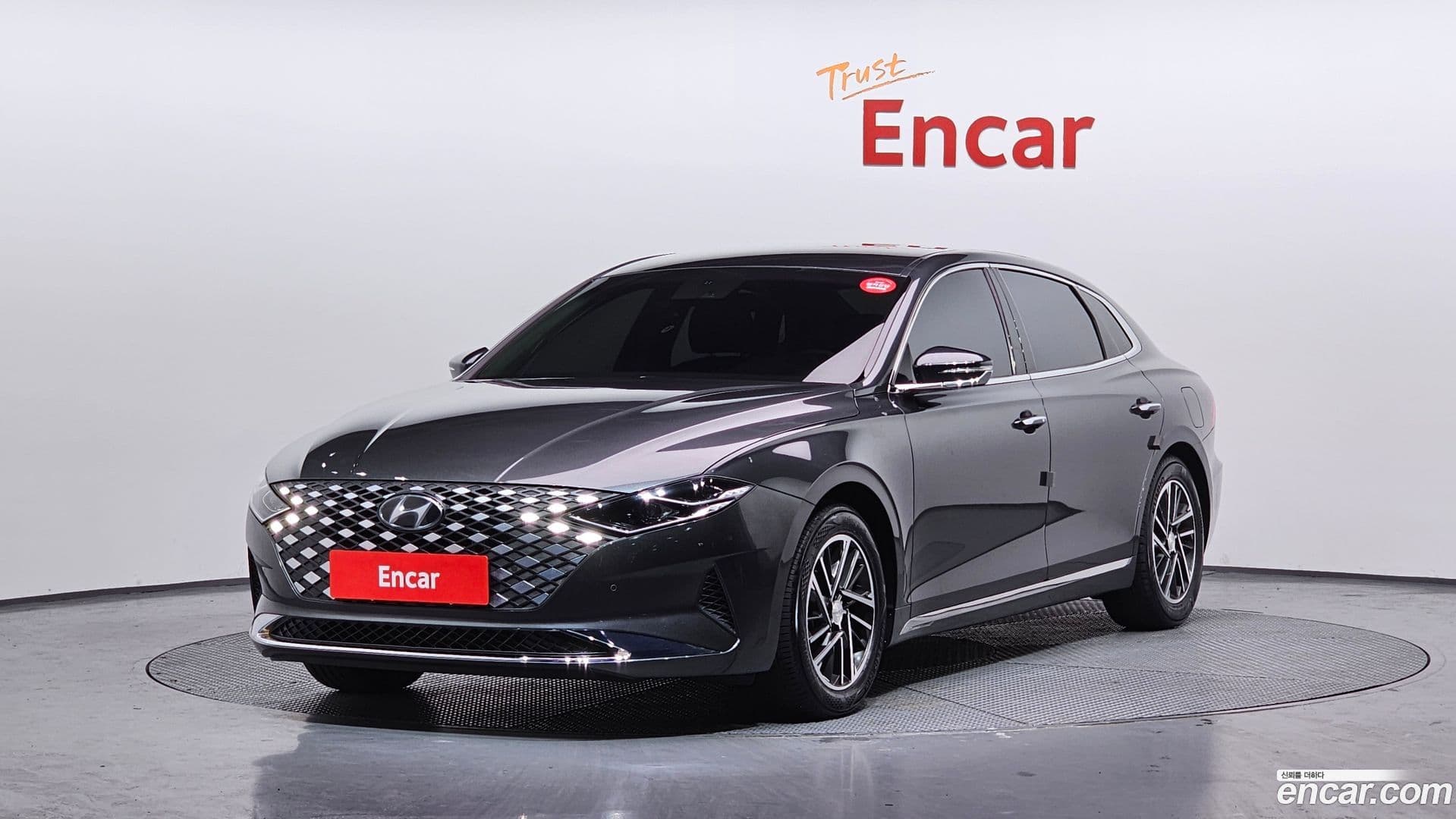Main__Slider__Photo:Grandeur Hyundai 2022.0-0
