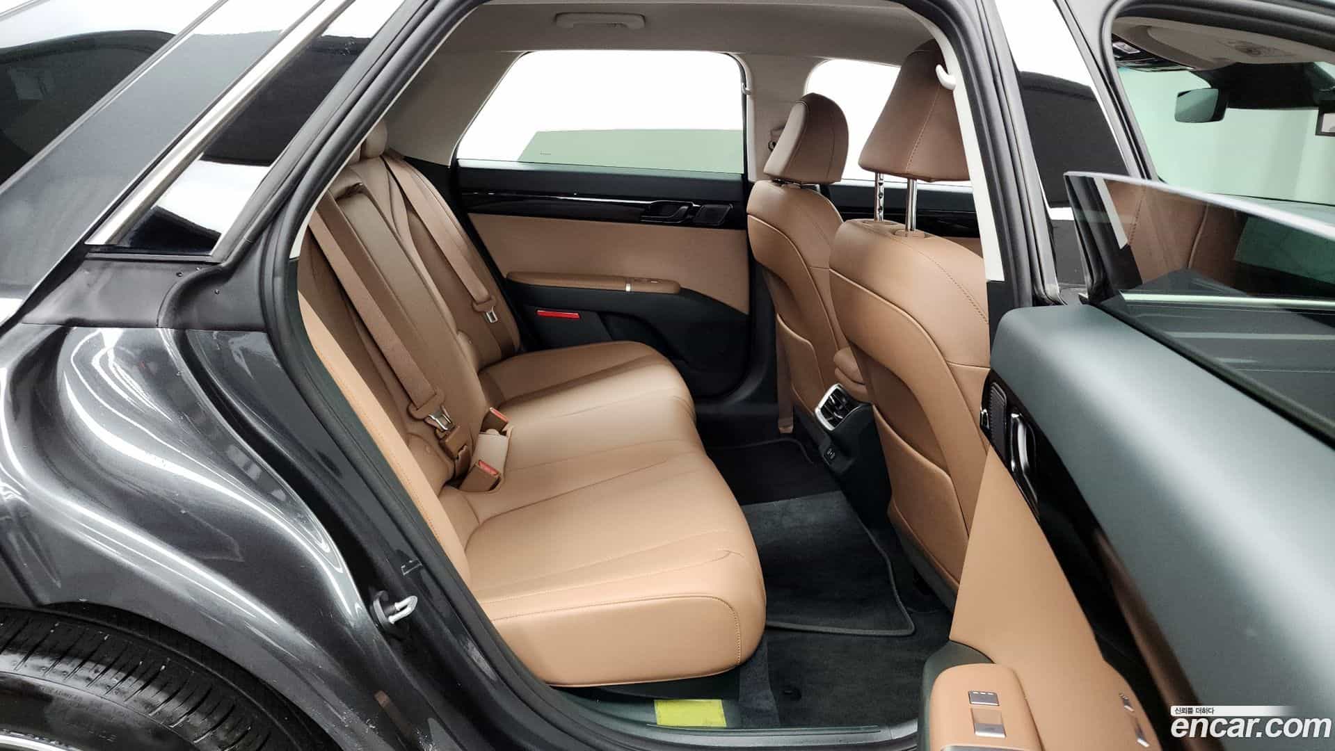 Grandeur Hyundai 2025.1-OPTION-016
