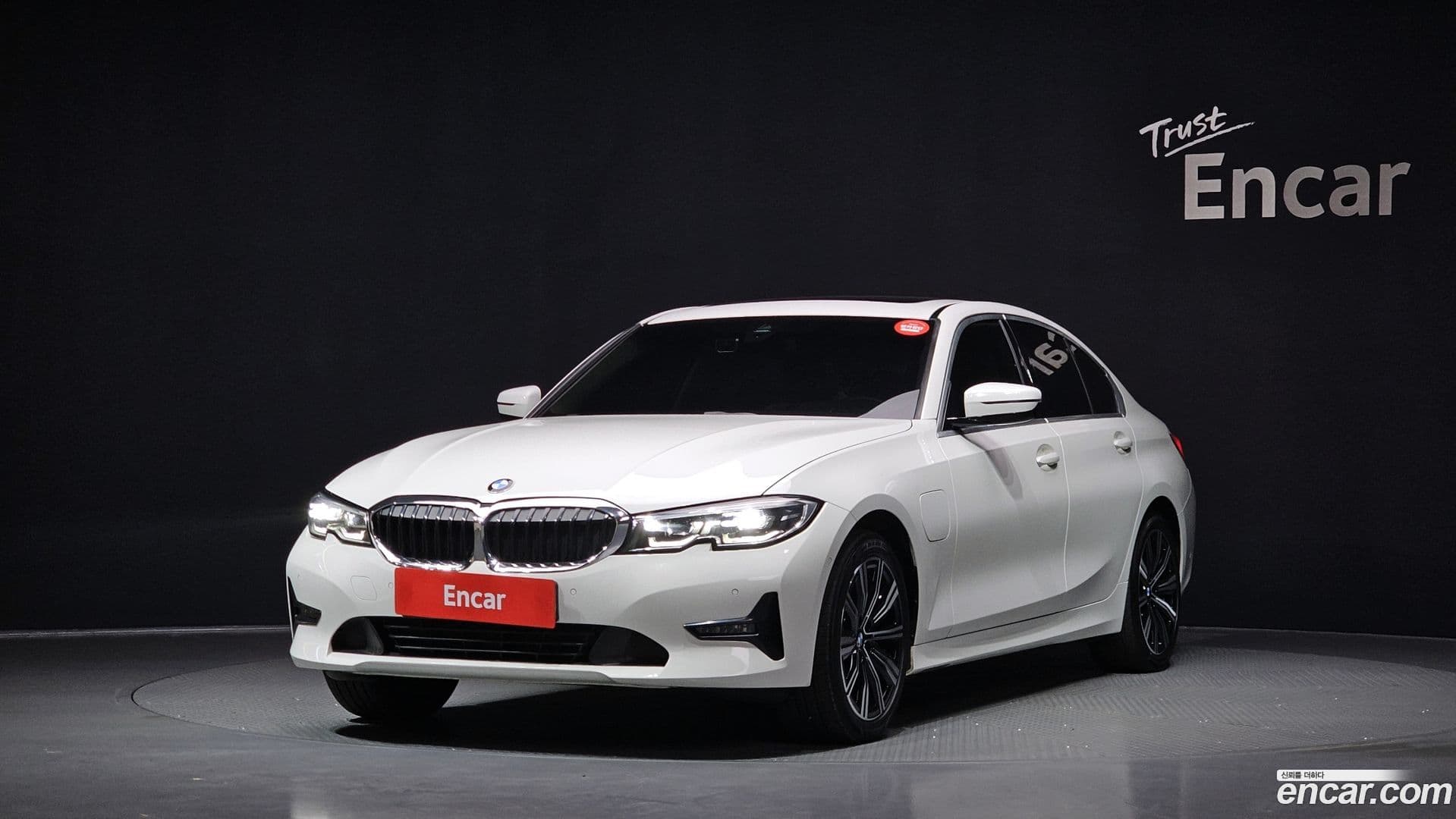 Main__Slider__Photo:3-Series BMW 2020.11-0
