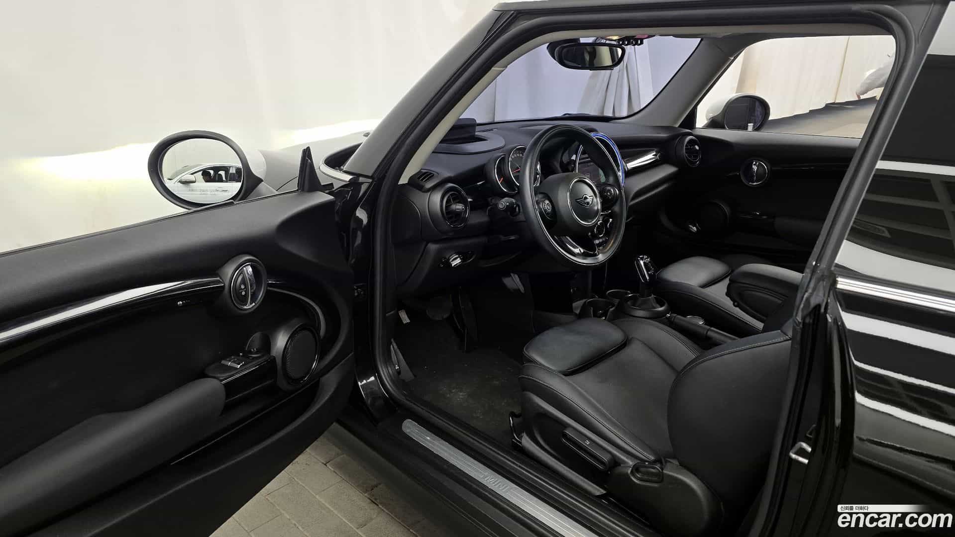 Cooper Mini 2019.3-INNER-010