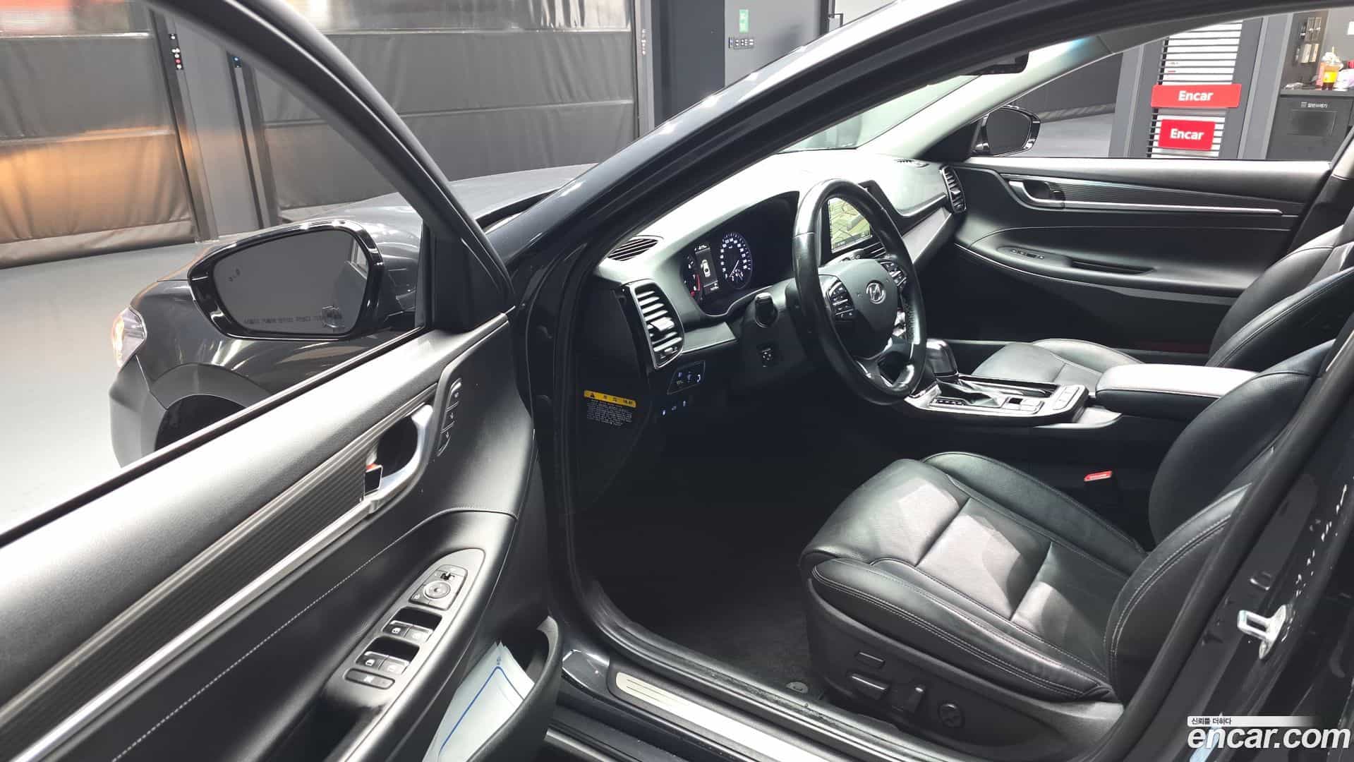 Grandeur Hyundai 2017.11-INNER-010