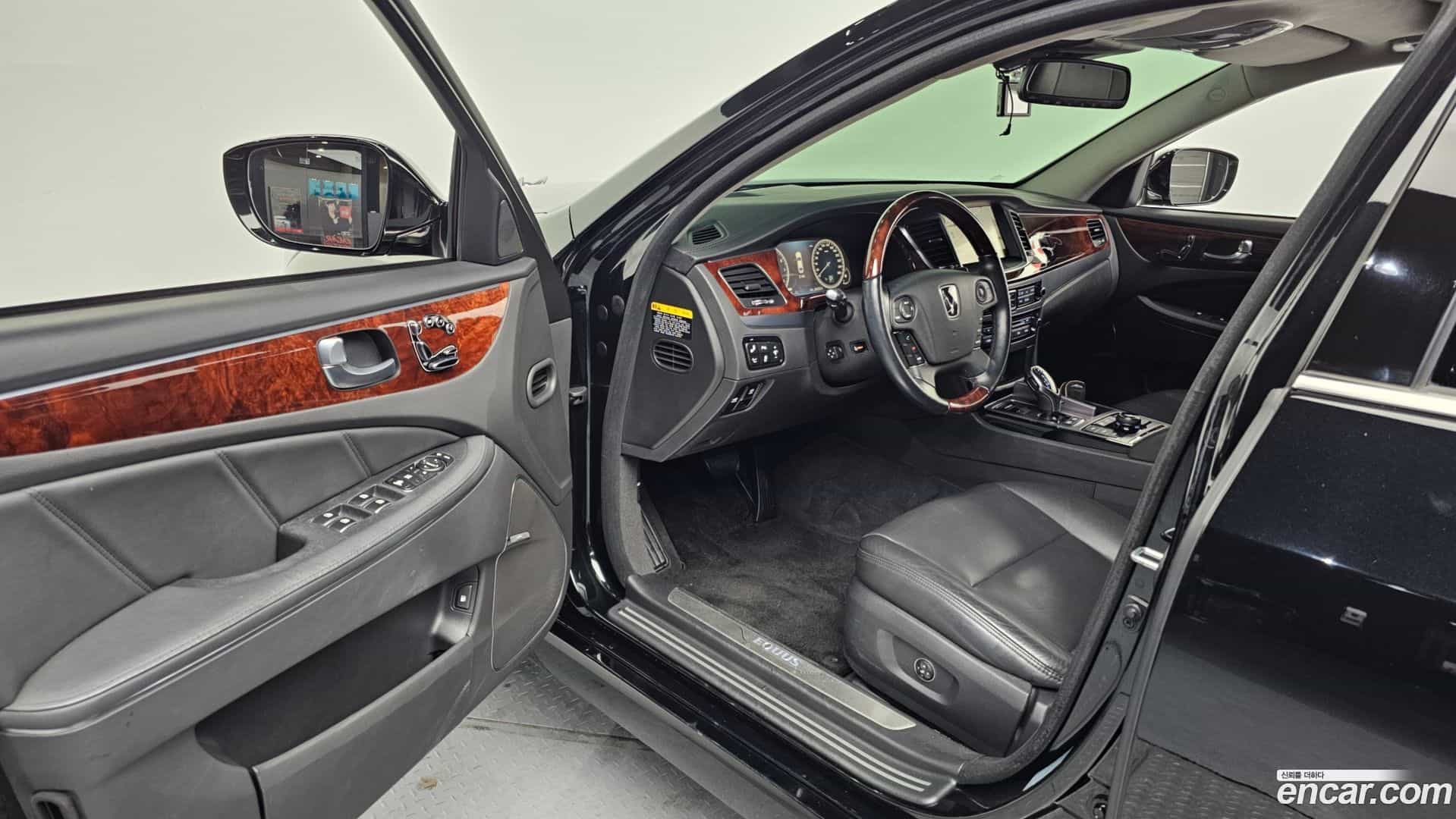 Equus Hyundai 2014.2-INNER-010
