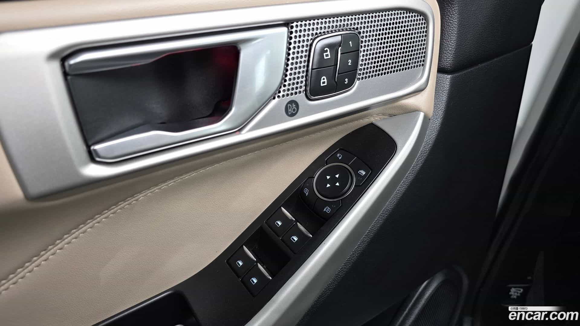 Explorer Ford 2021.2-OPTION-022
