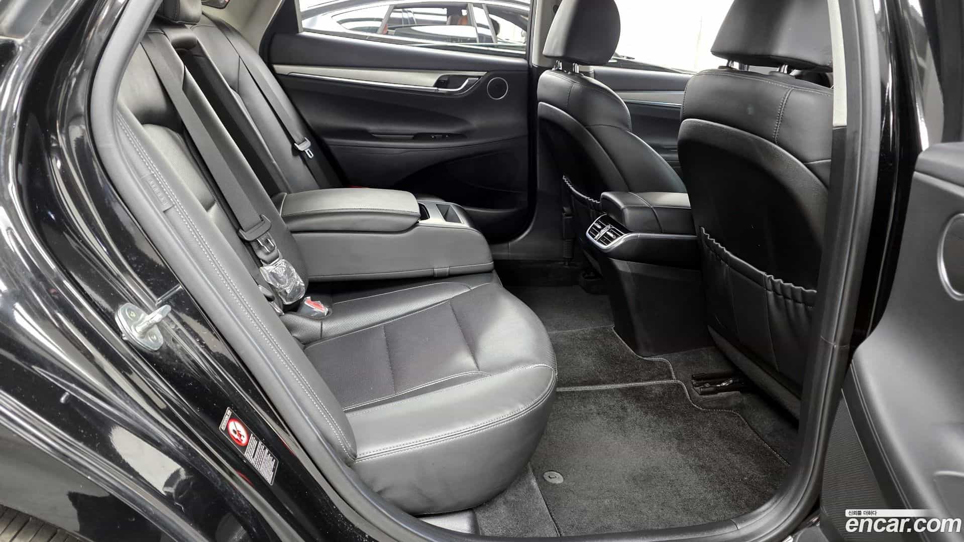Grandeur Hyundai 2022.0-OPTION-016