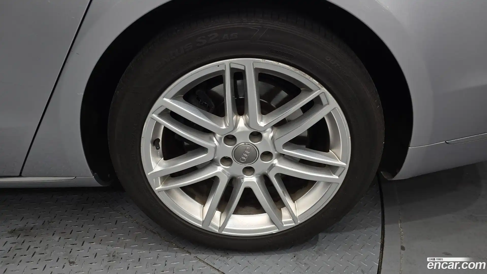A8 Audi 2015.9-OUTER-005