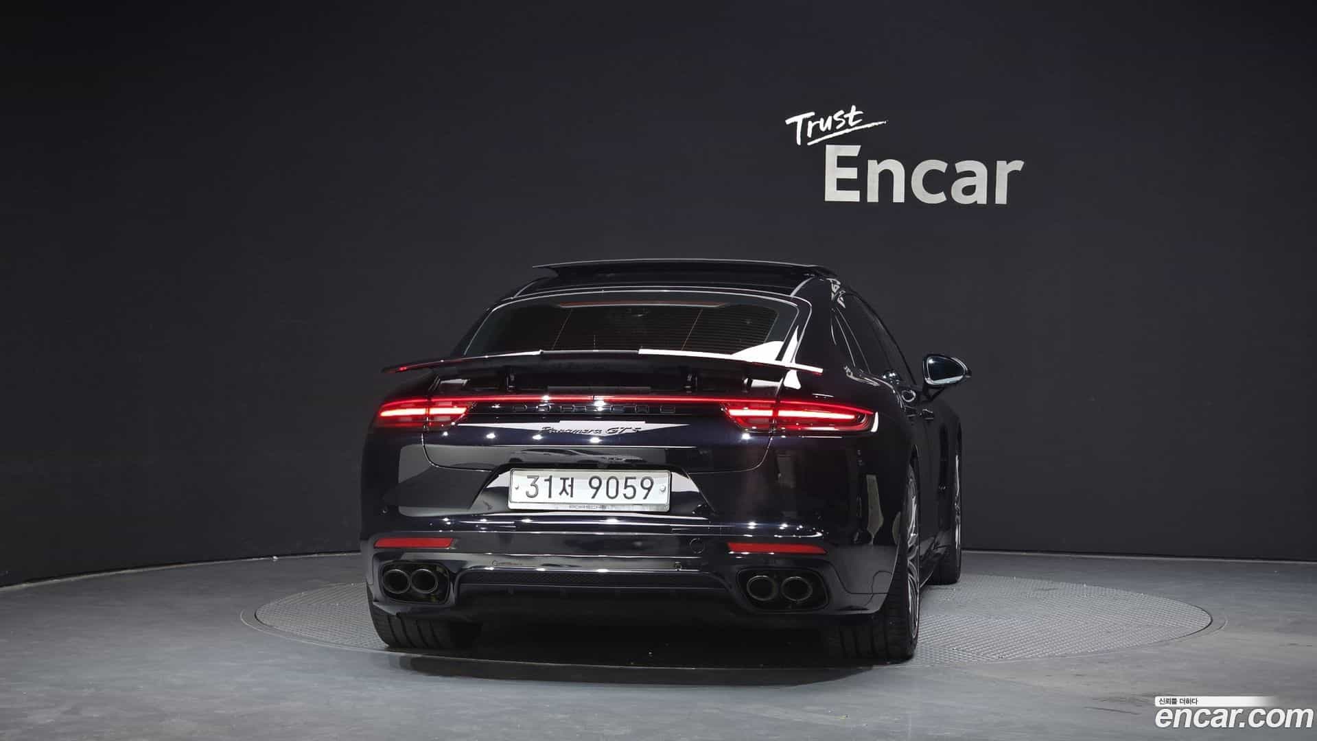 Panamera Porsche 2019.6-OUTER-004