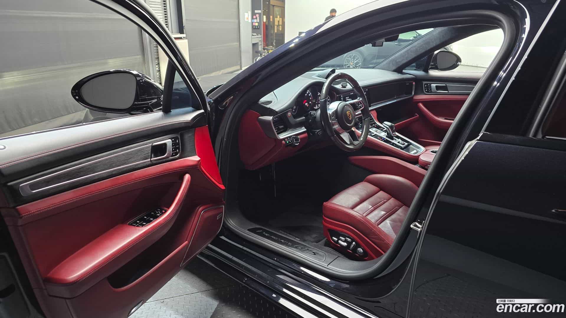 Panamera Porsche 2019.6-INNER-010