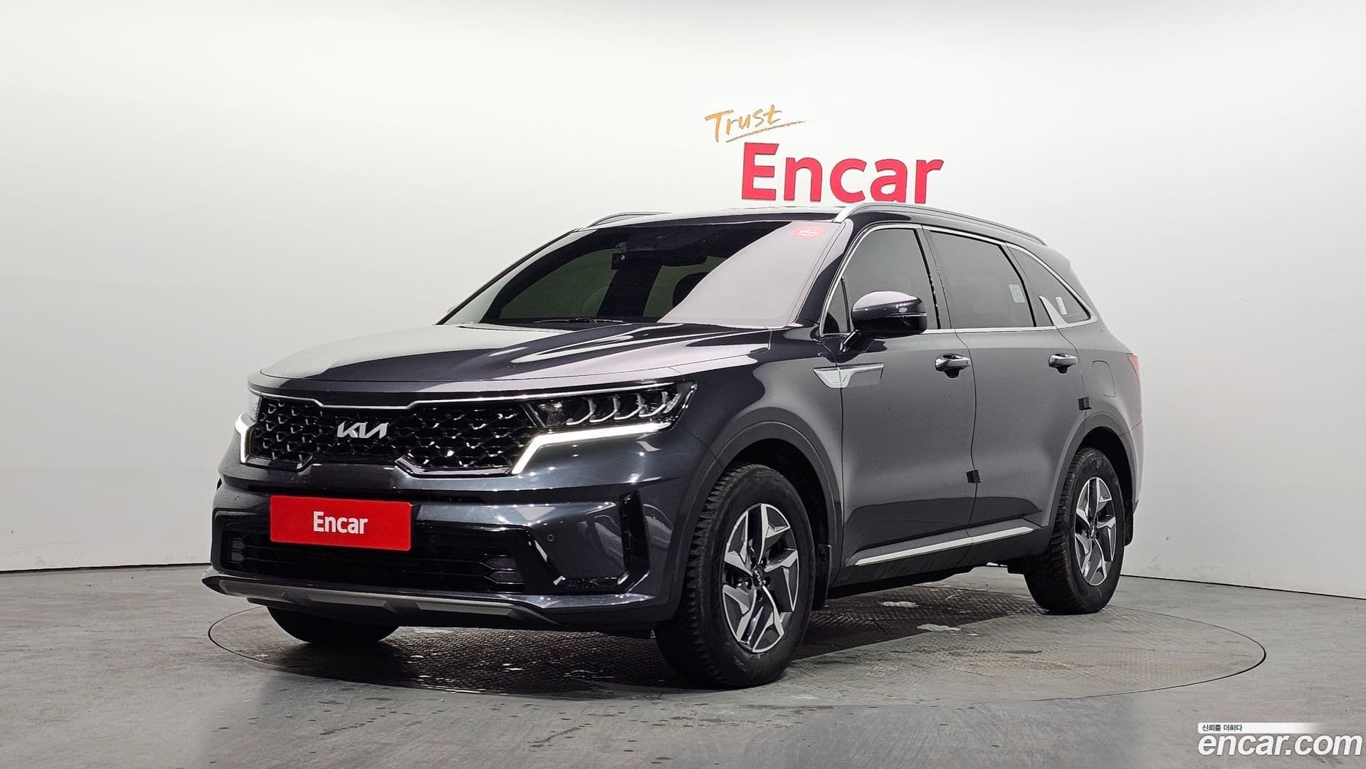 Main__Slider__Photo:Sorento Kia 2021.10-0