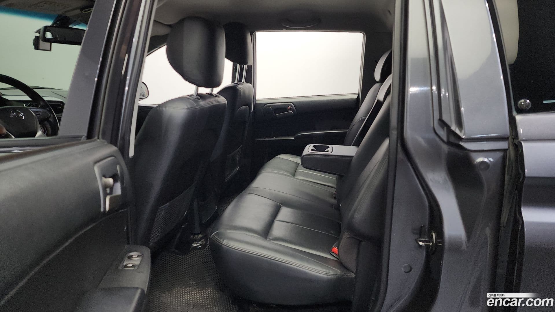 Main__Slider__Photo:KORANDO KG Mobility 2016.6-10