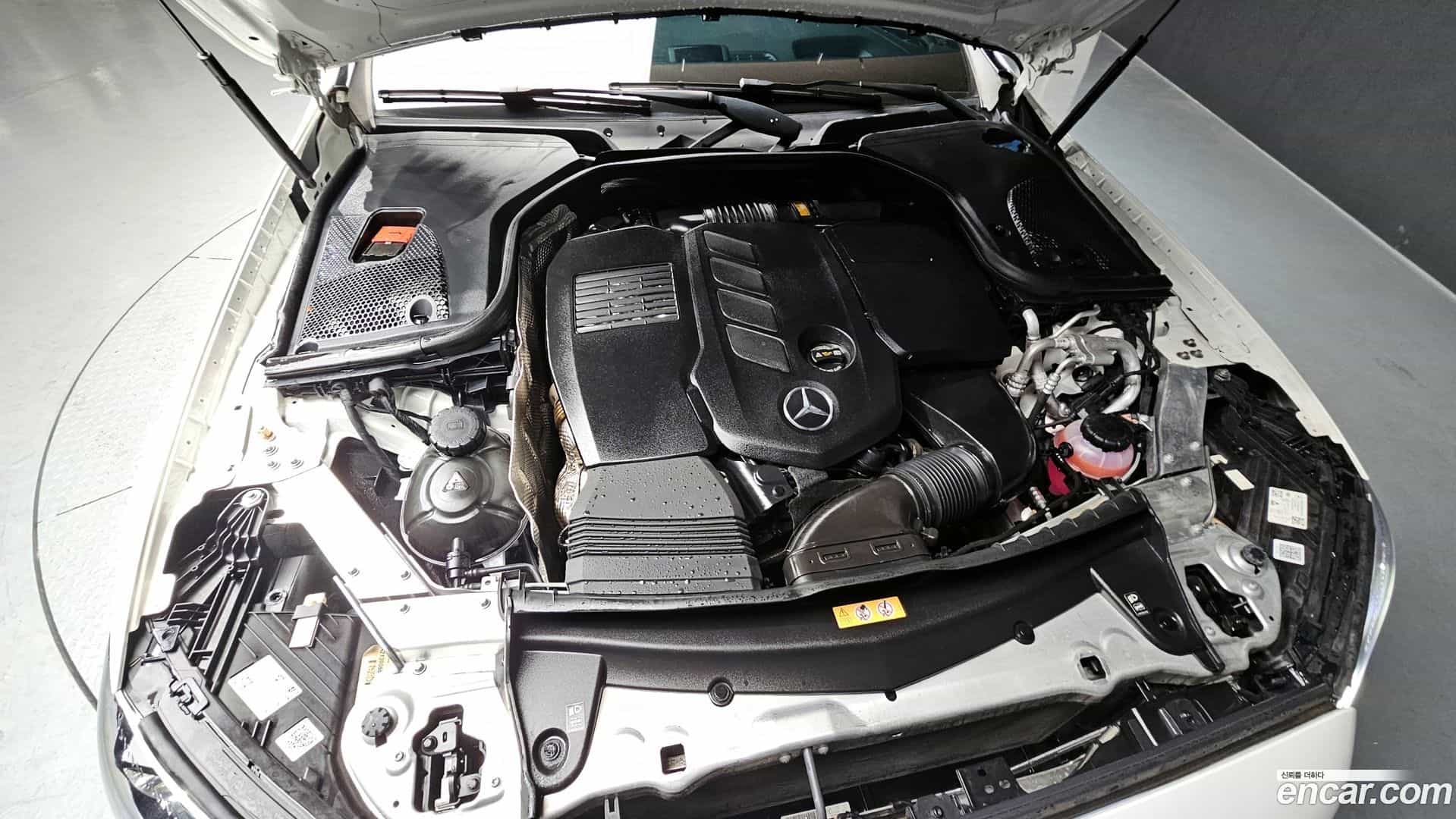 E-Class Mercedes-Benz 2022.3-INNER-006