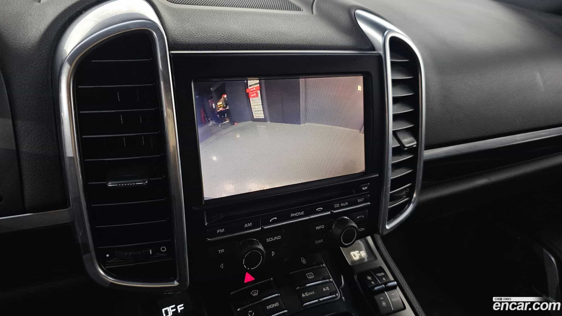 Cayenne Porsche 2012.3-OPTION-022
