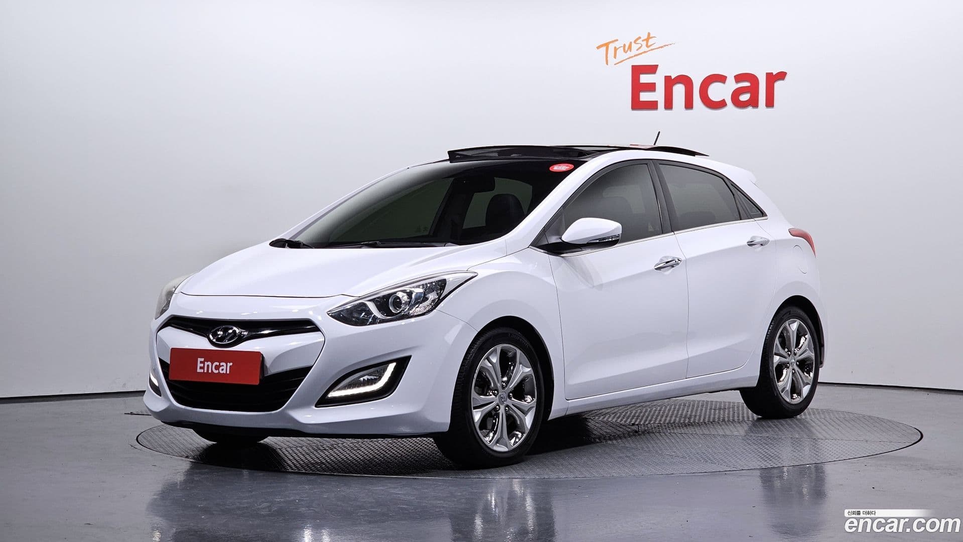 Main__Slider__Photo:i30 Hyundai 2013.9-0