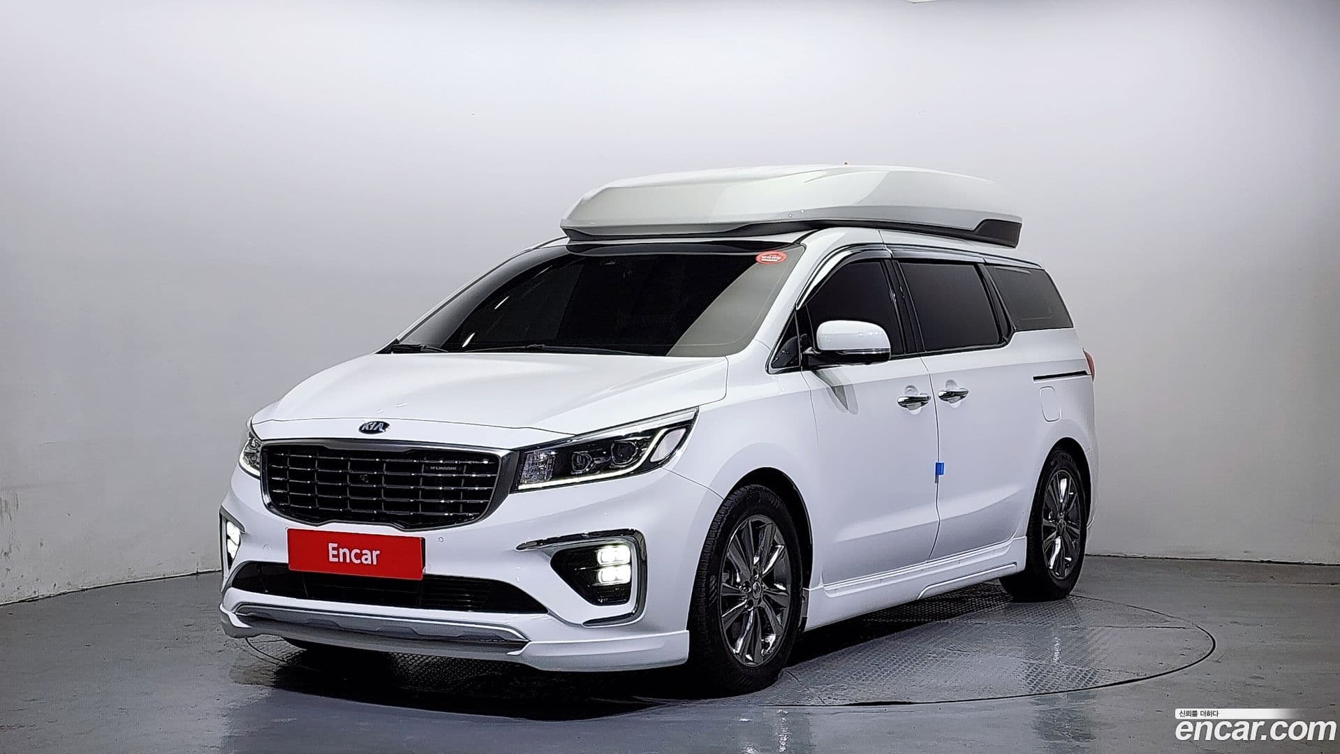 Main__Slider__Photo:Canival Kia 2018.11-0