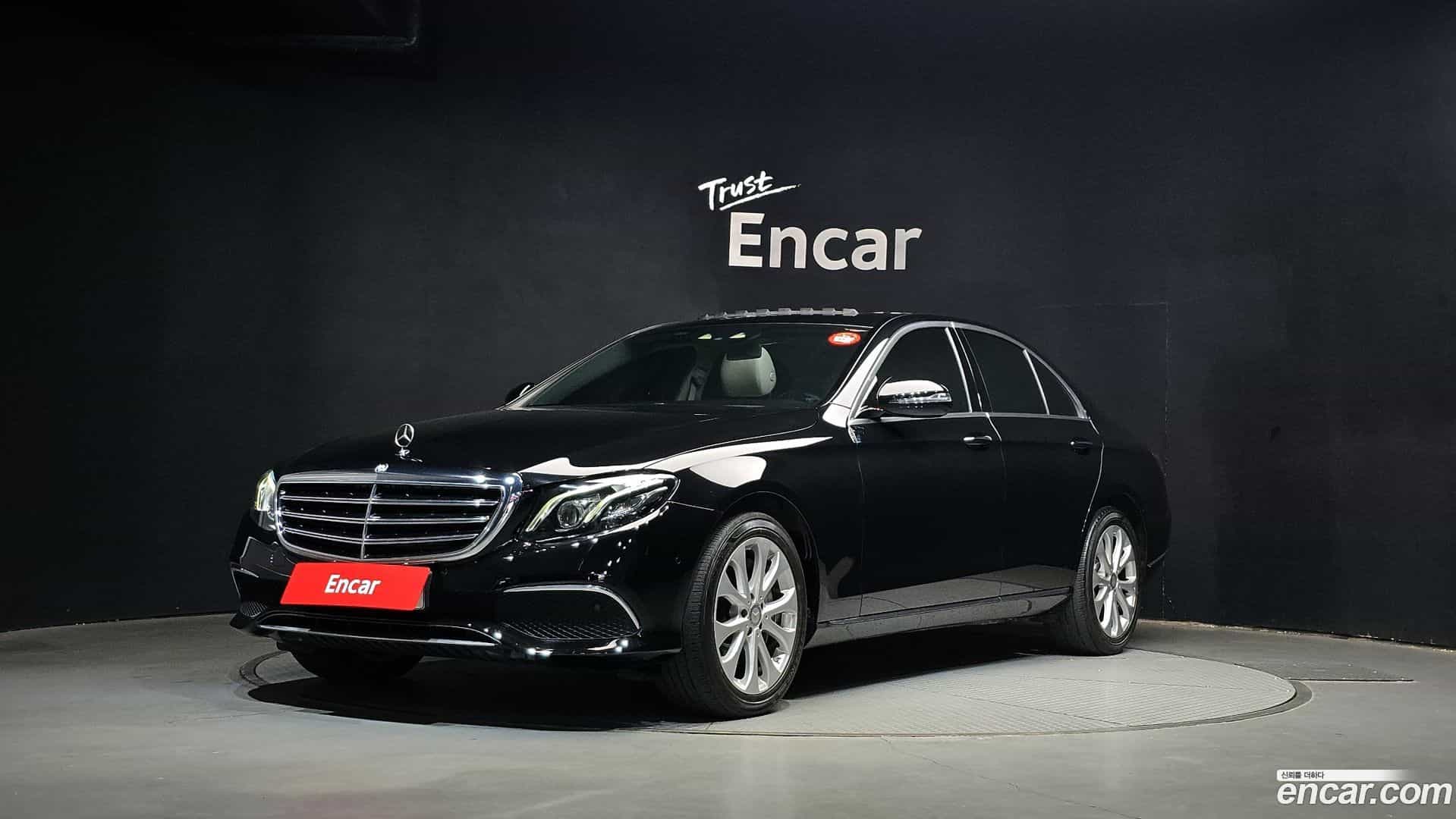 E-Class Mercedes-Benz 2016.11-OUTER-001