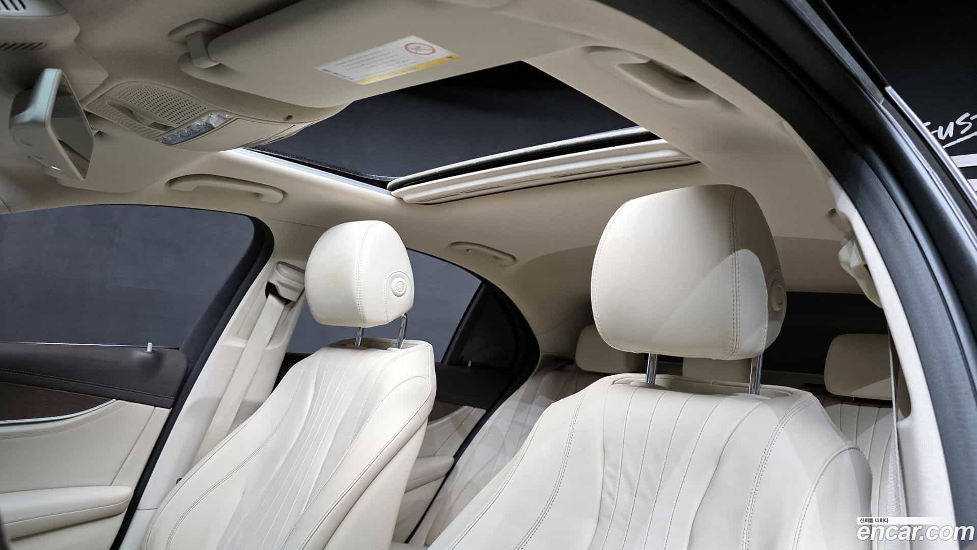 E-Class Mercedes-Benz 2016.11-OPTION-023