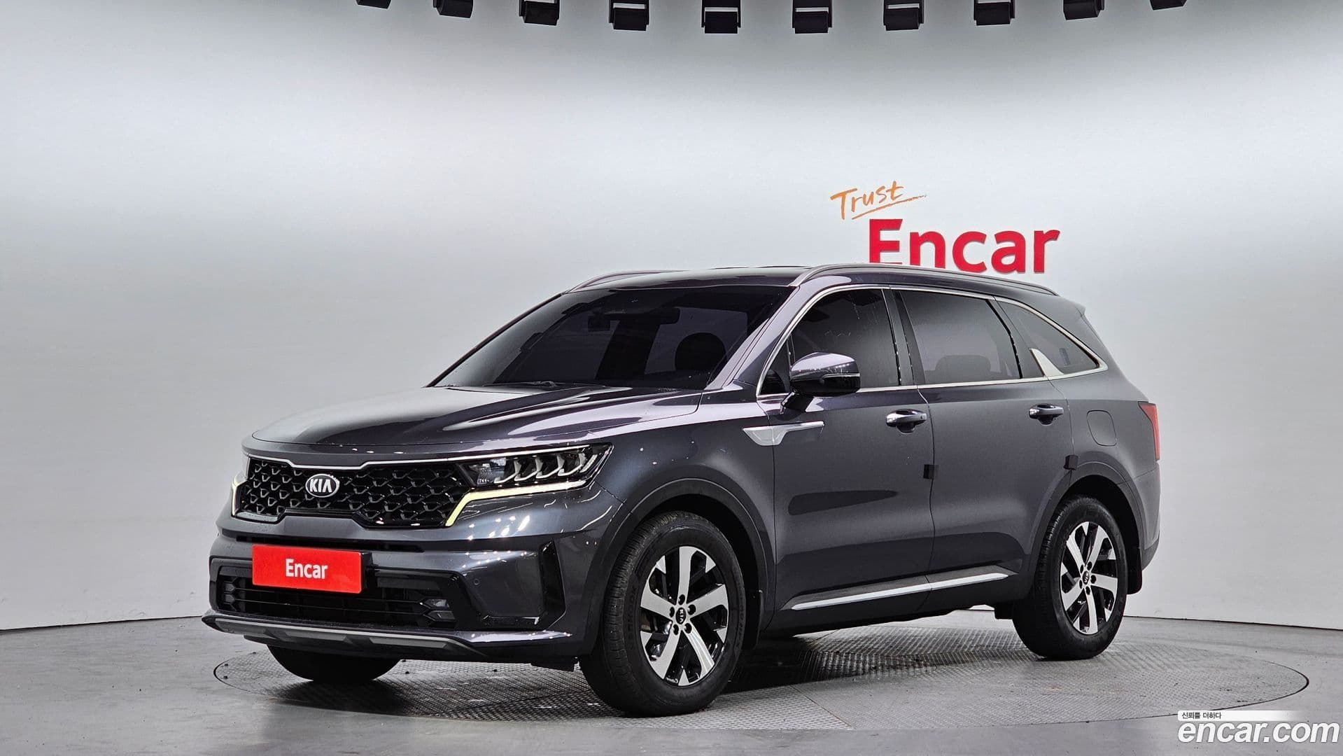 Main__Slider__Photo:Sorento Kia 2020.9-0