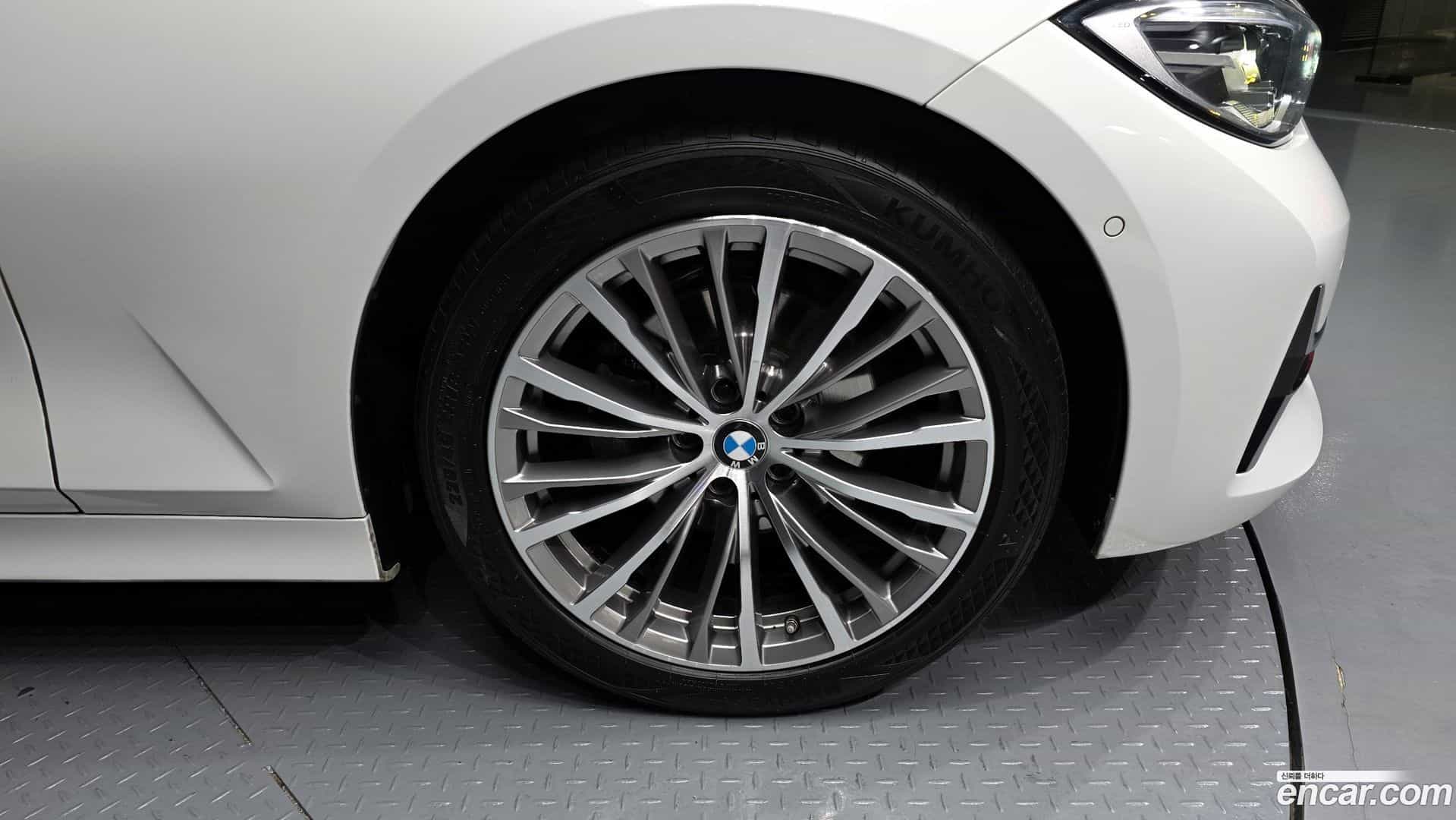 3-Series BMW 2019.5-OUTER-005