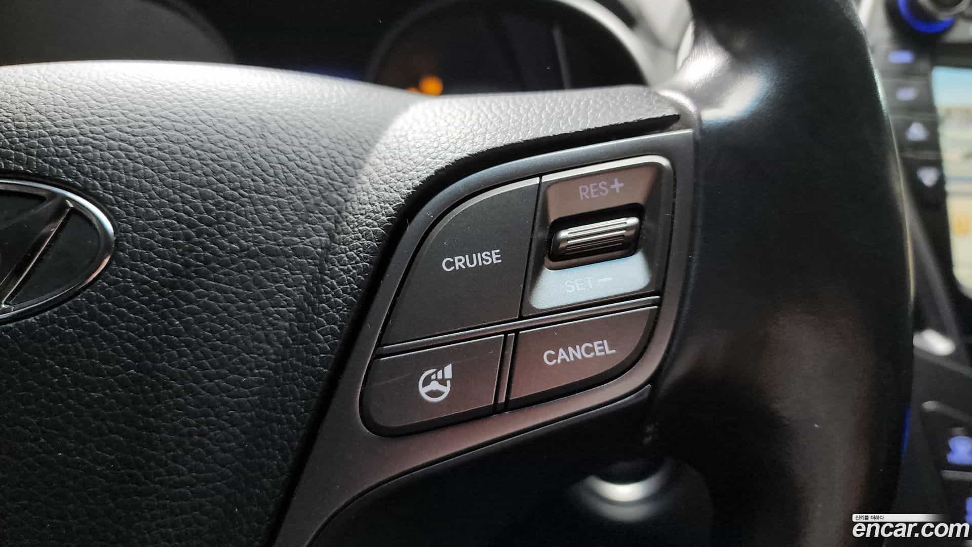 Santafe Hyundai 2014.5-OPTION-023