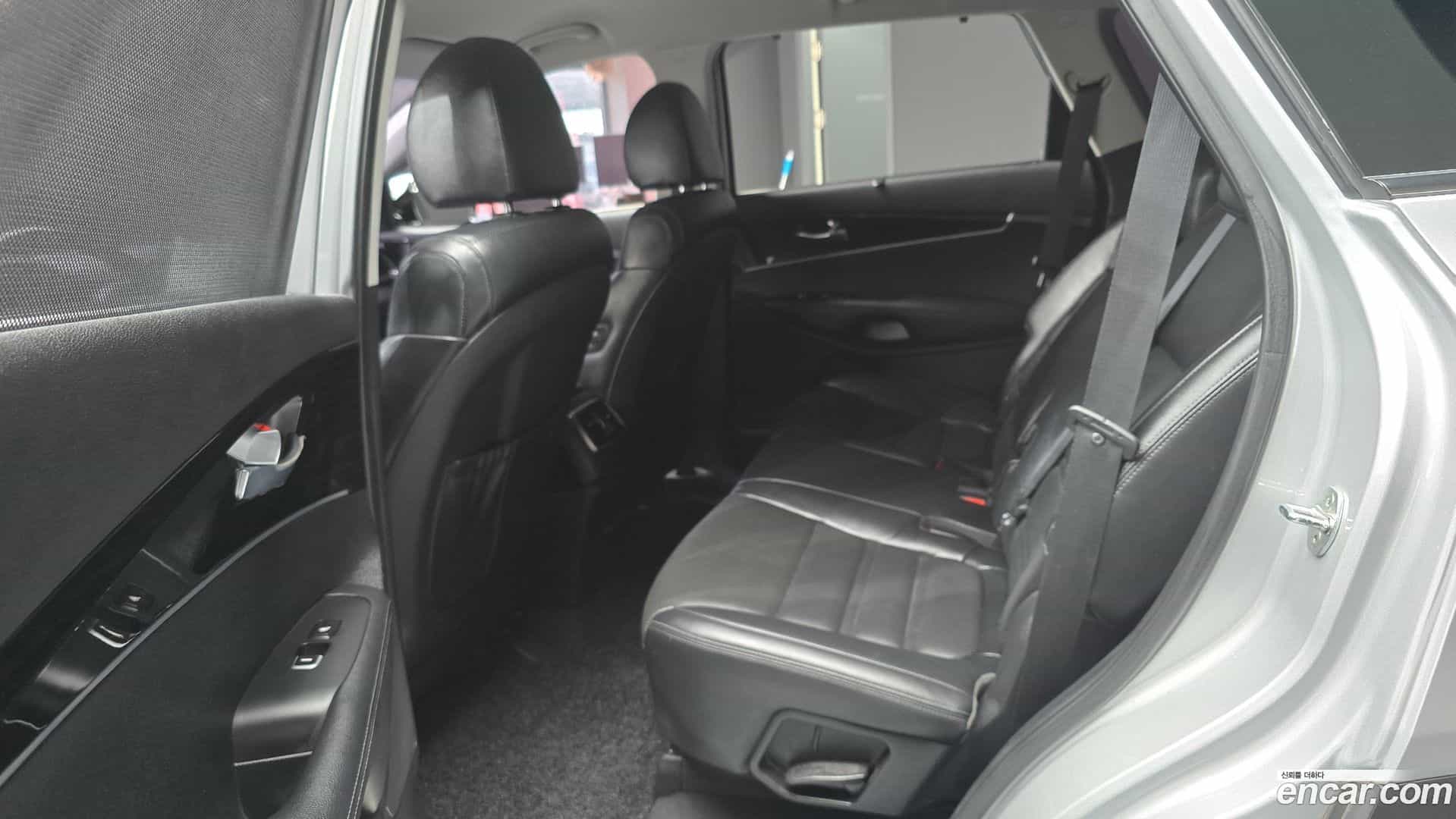Sorento Kia 2019.0-OPTION-017