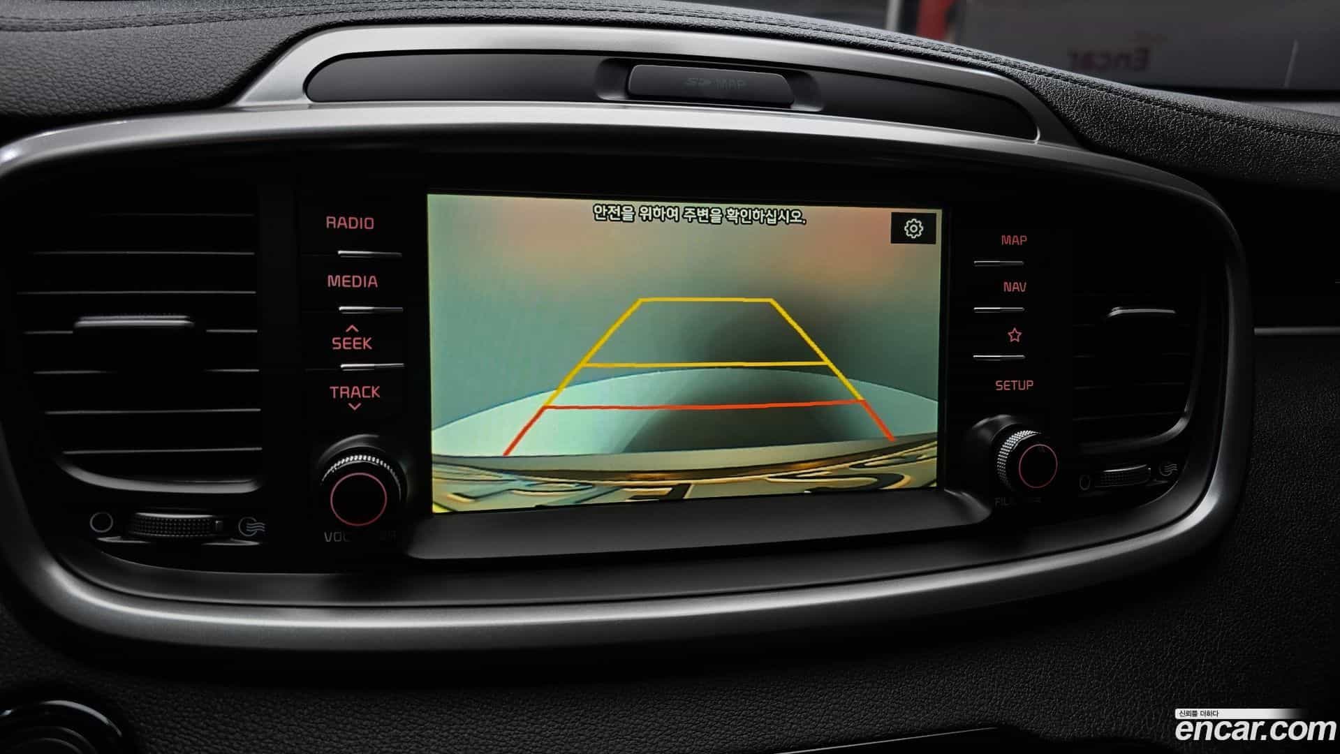 Sorento Kia 2019.0-OPTION-020