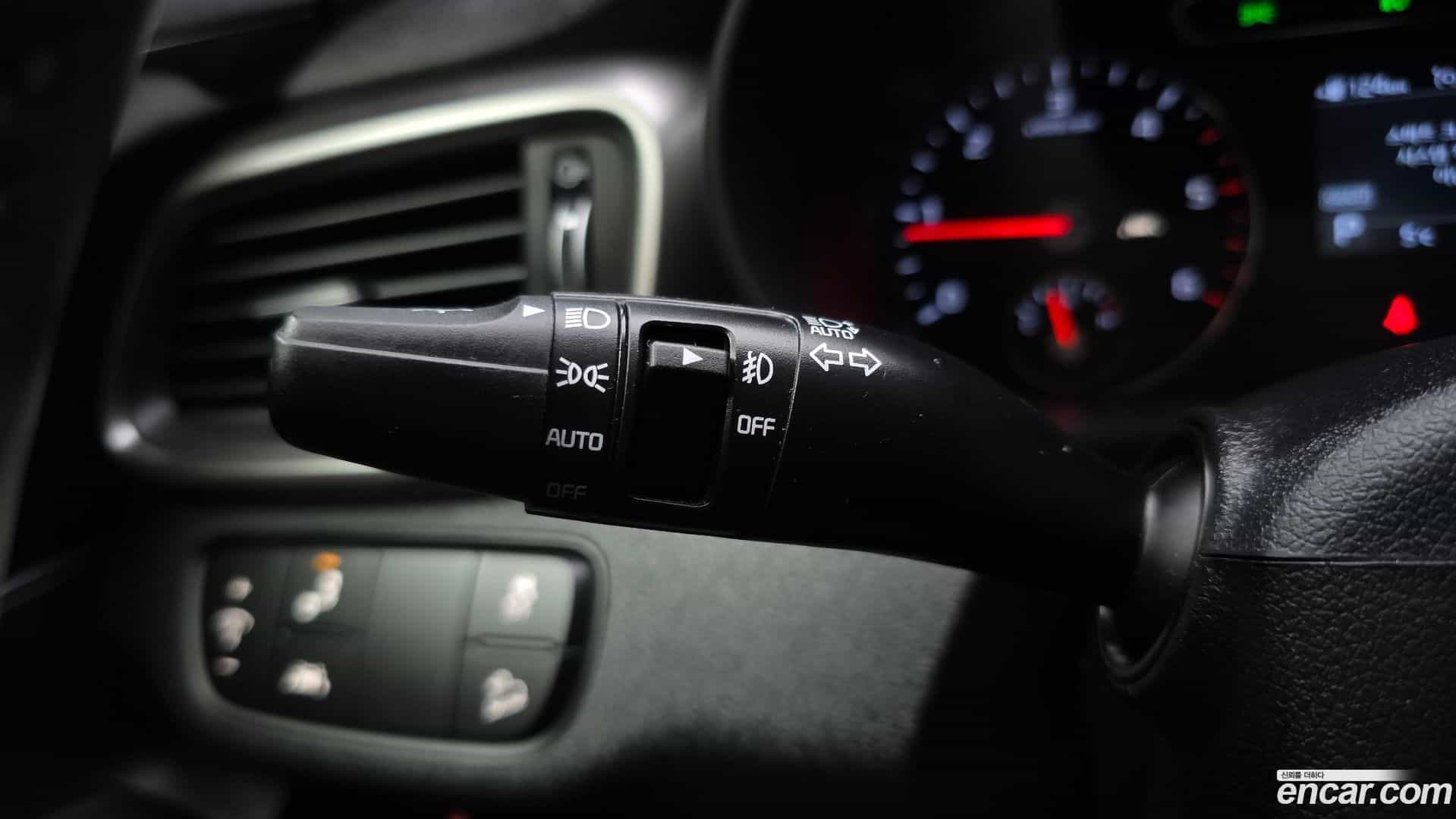 Sorento Kia 2019.0-OPTION-022