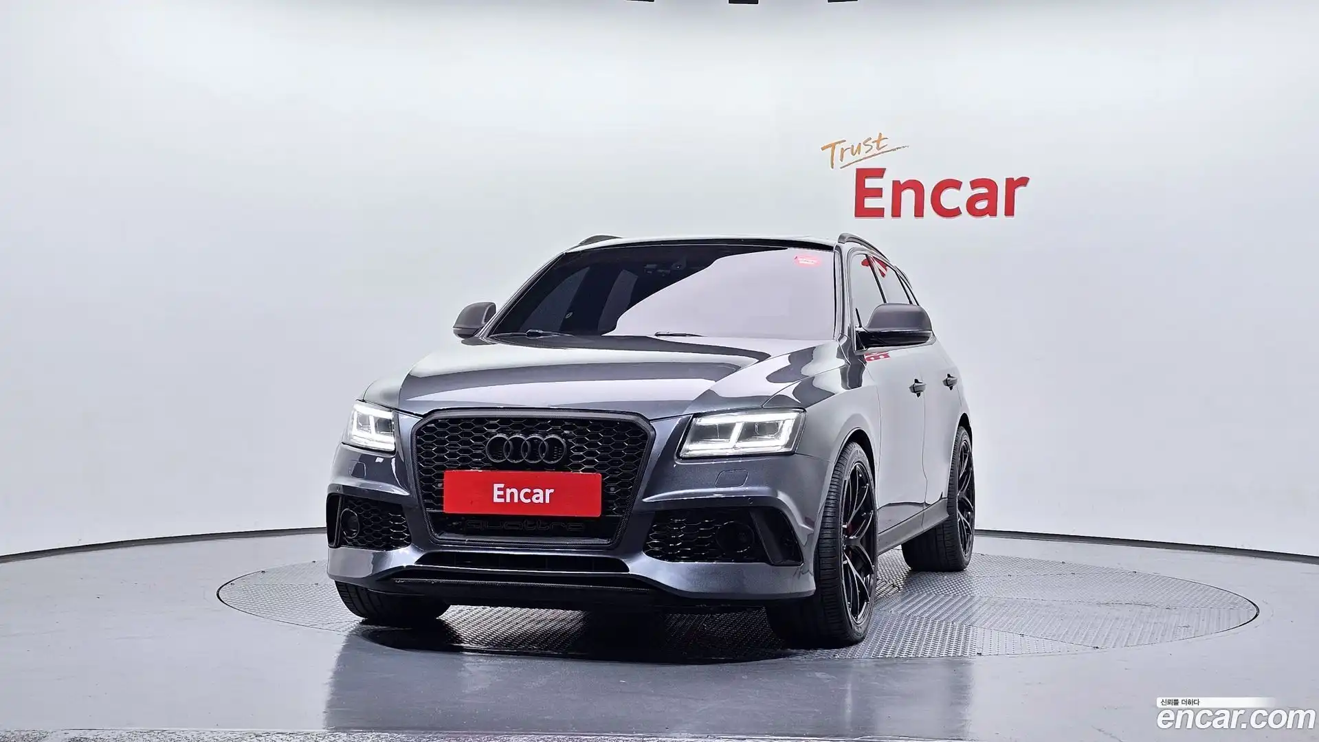 SQ5 Audi 2015.10-OUTER-003