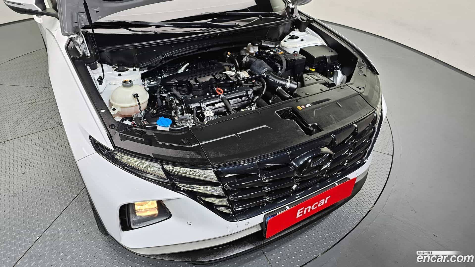 Tucson Hyundai 2023.1-INNER-006