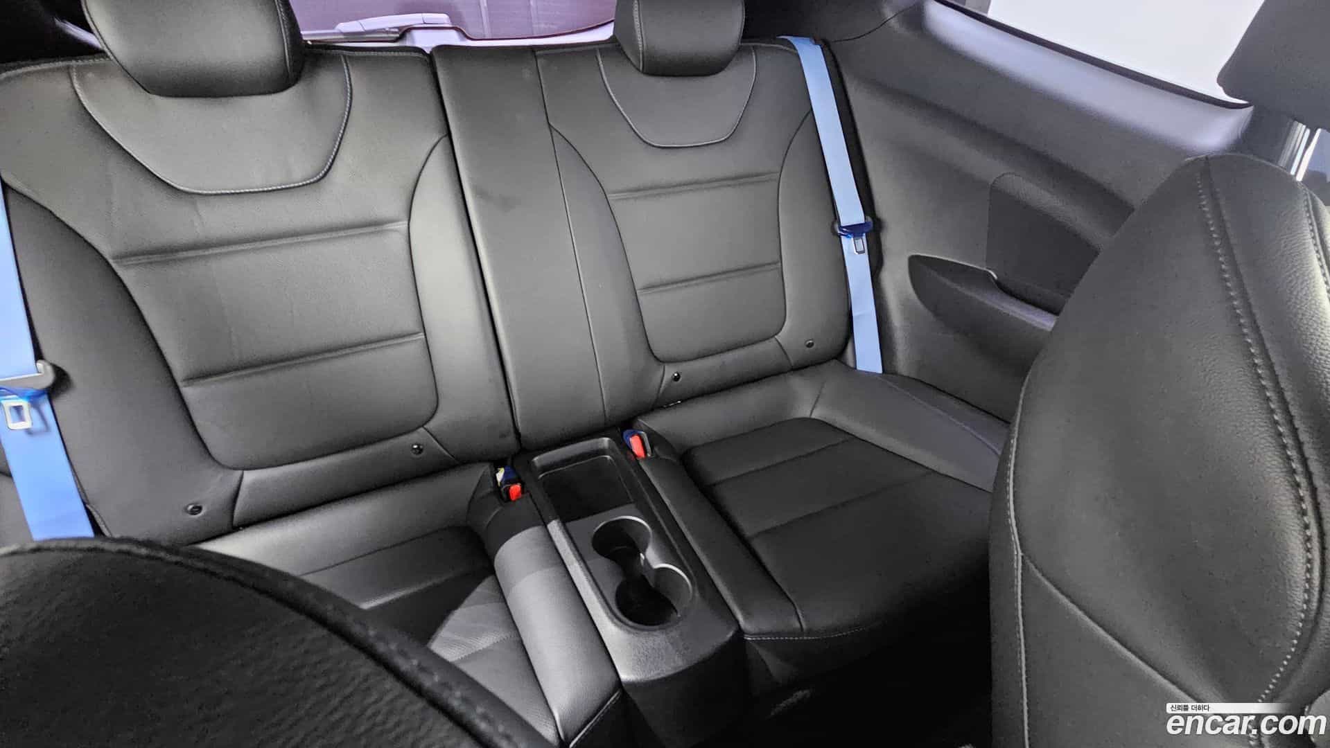 Veloster Hyundai 2018.8-OPTION-017