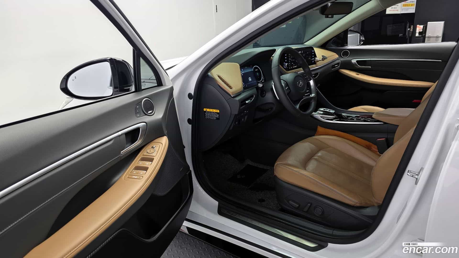 Sonata Hyundai 2020.1-INNER-010