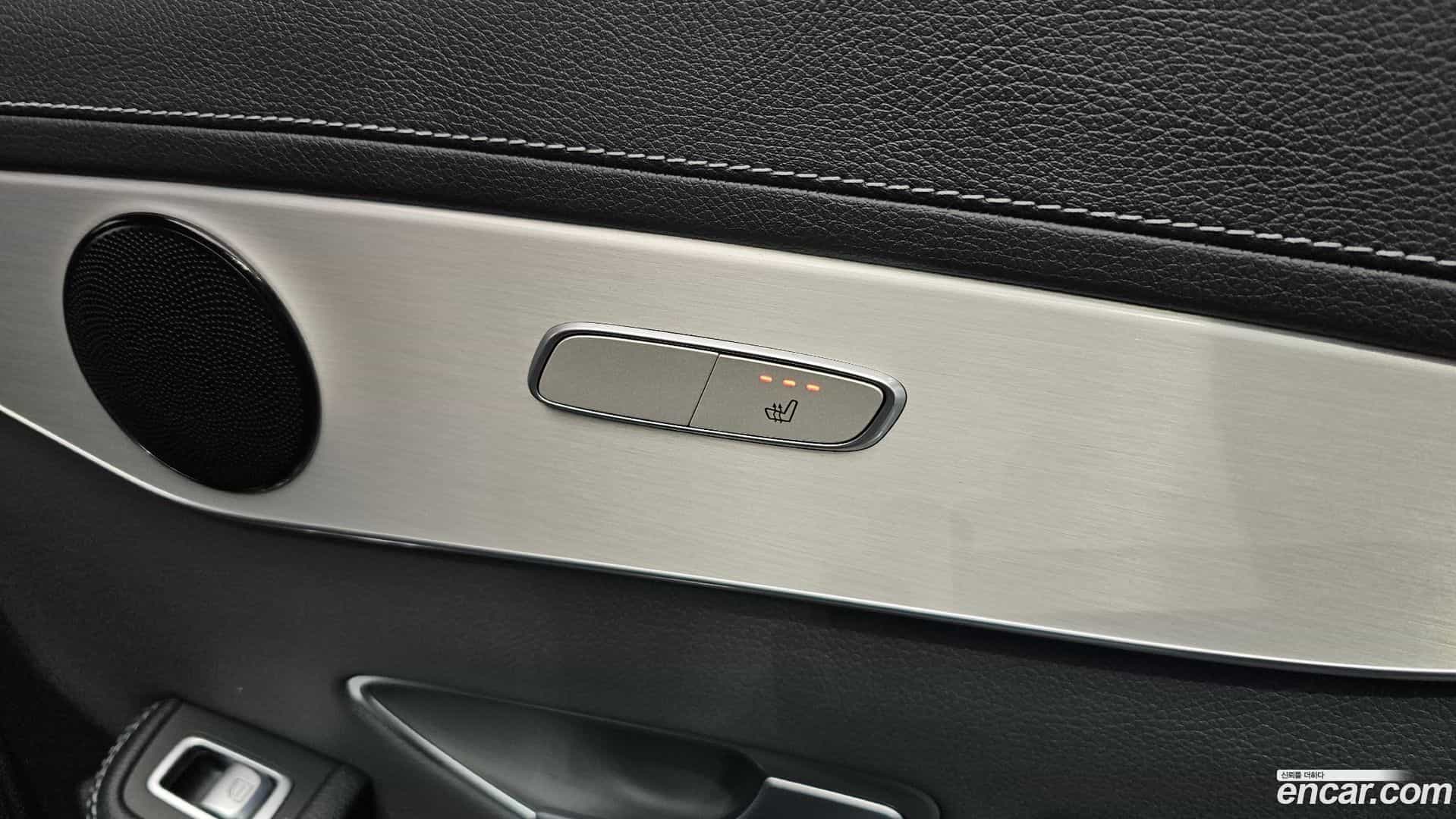 GLC-Class Mercedes-Benz 2021.3-OPTION-023