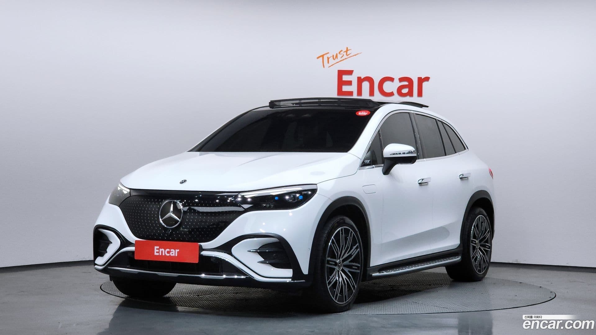 Main__Slider__Photo:EQE Mercedes-Benz 2023.11-0