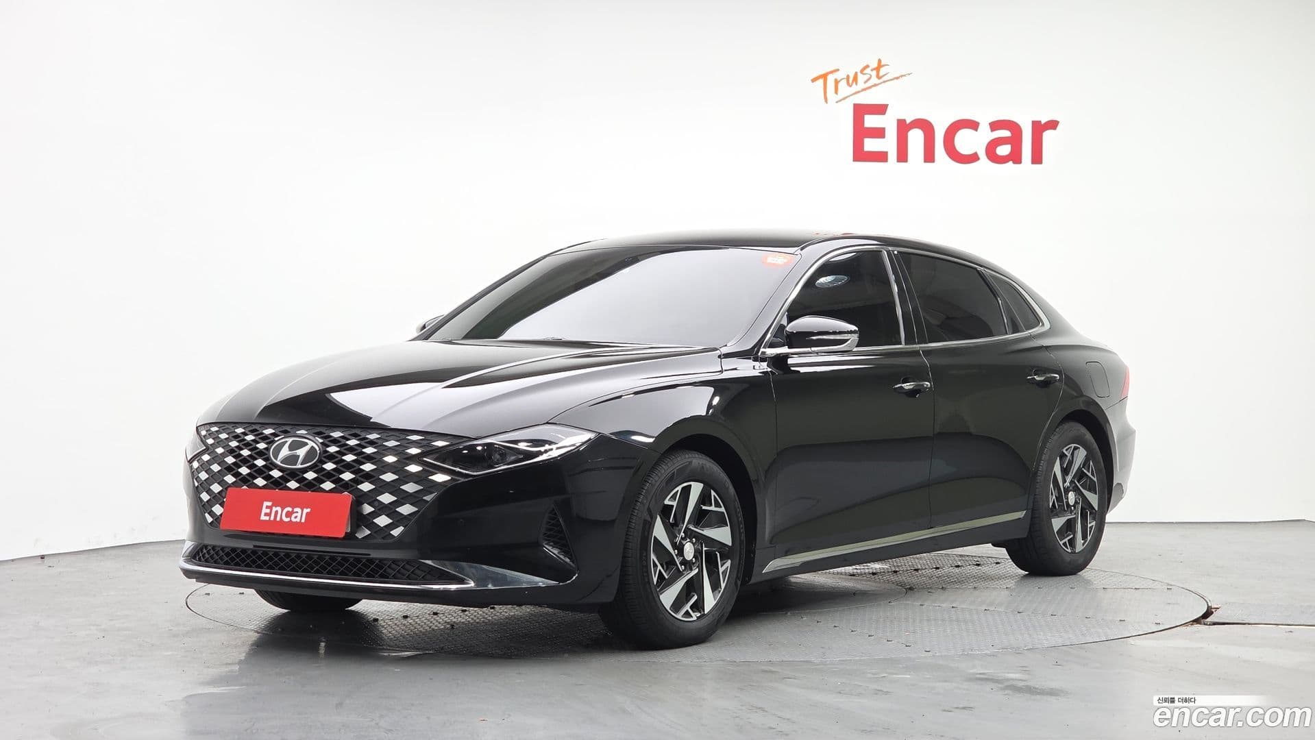 Main__Slider__Photo:Grandeur Hyundai 2022.0-0