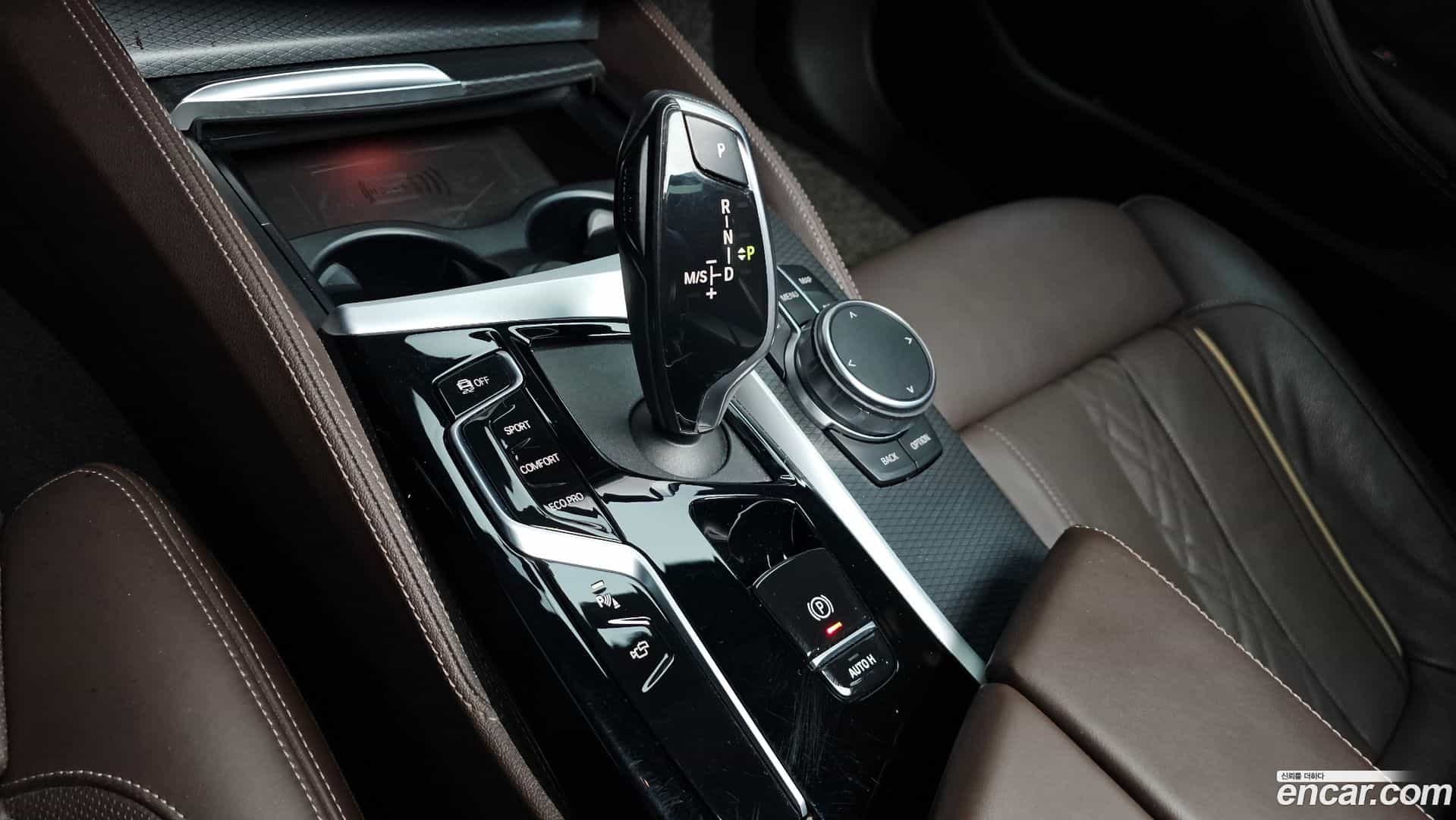 5-Series BMW 2023.3-INNER-009