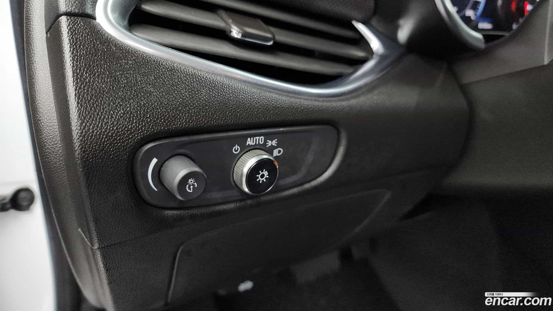 Malibu Chevrolet 2020.6-OPTION-020